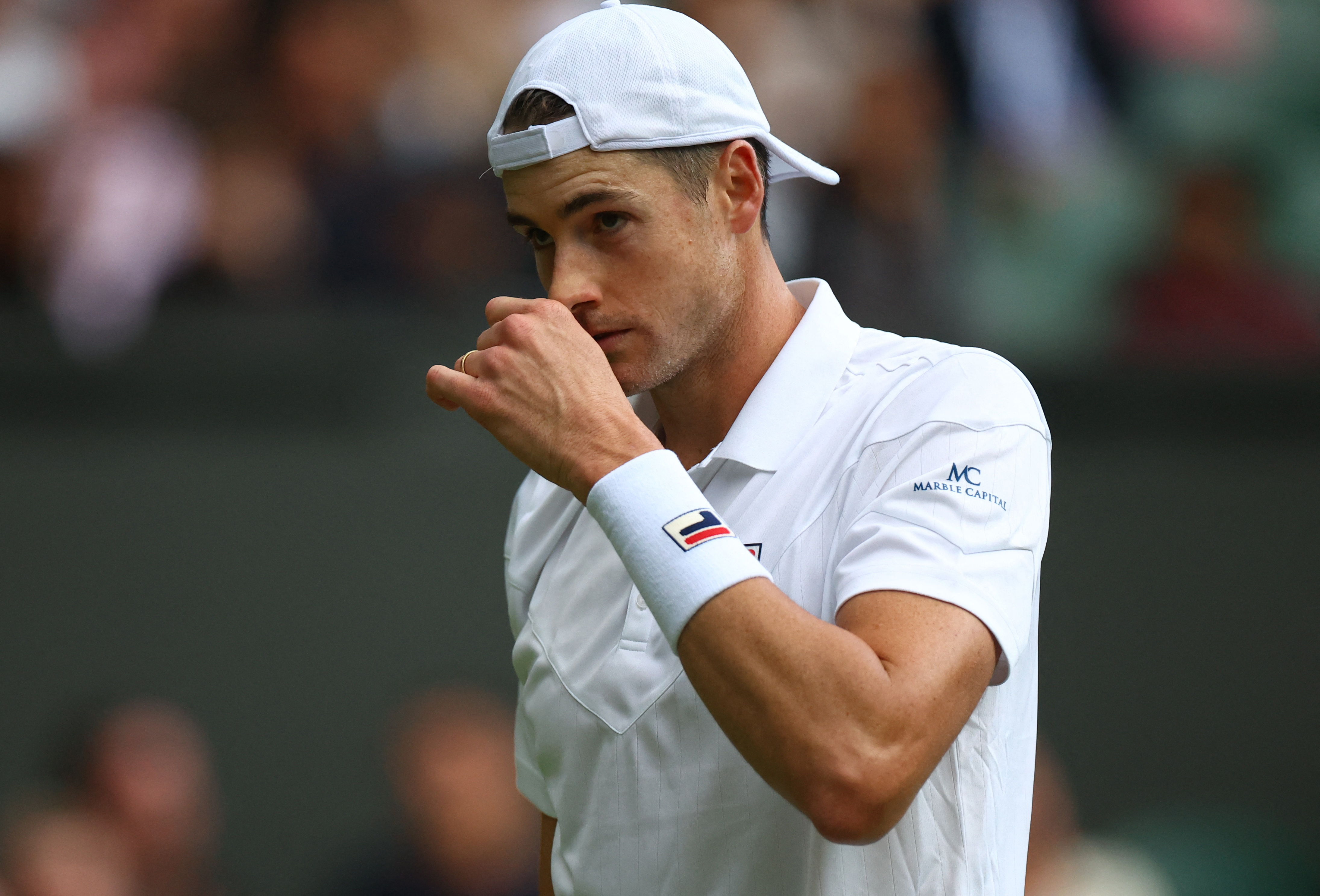 Isner hails Murray after ending his Wimbledon hopes | Reuters