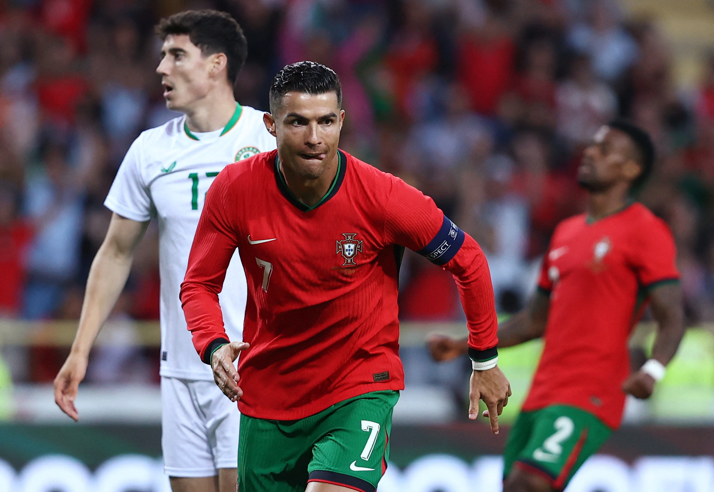 Ronaldo brace helps Portugal to 3-0 friendly win over Ireland | Reuters