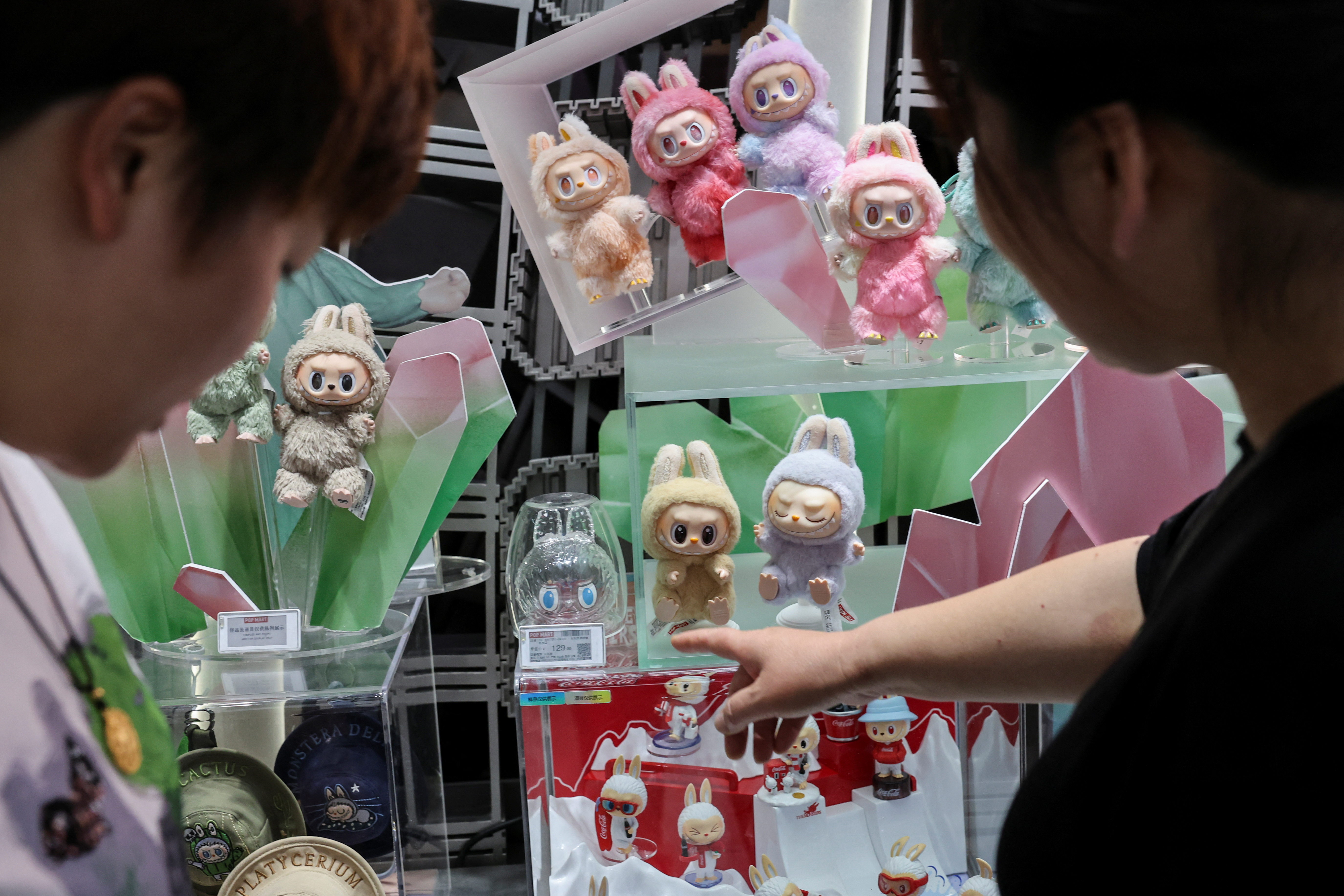 値下げ！大人気！！POP MART LABUBU 3点セット！！ LABUBU THE MONSTER Have A Seat ぬいぐるみ POP MART 公式