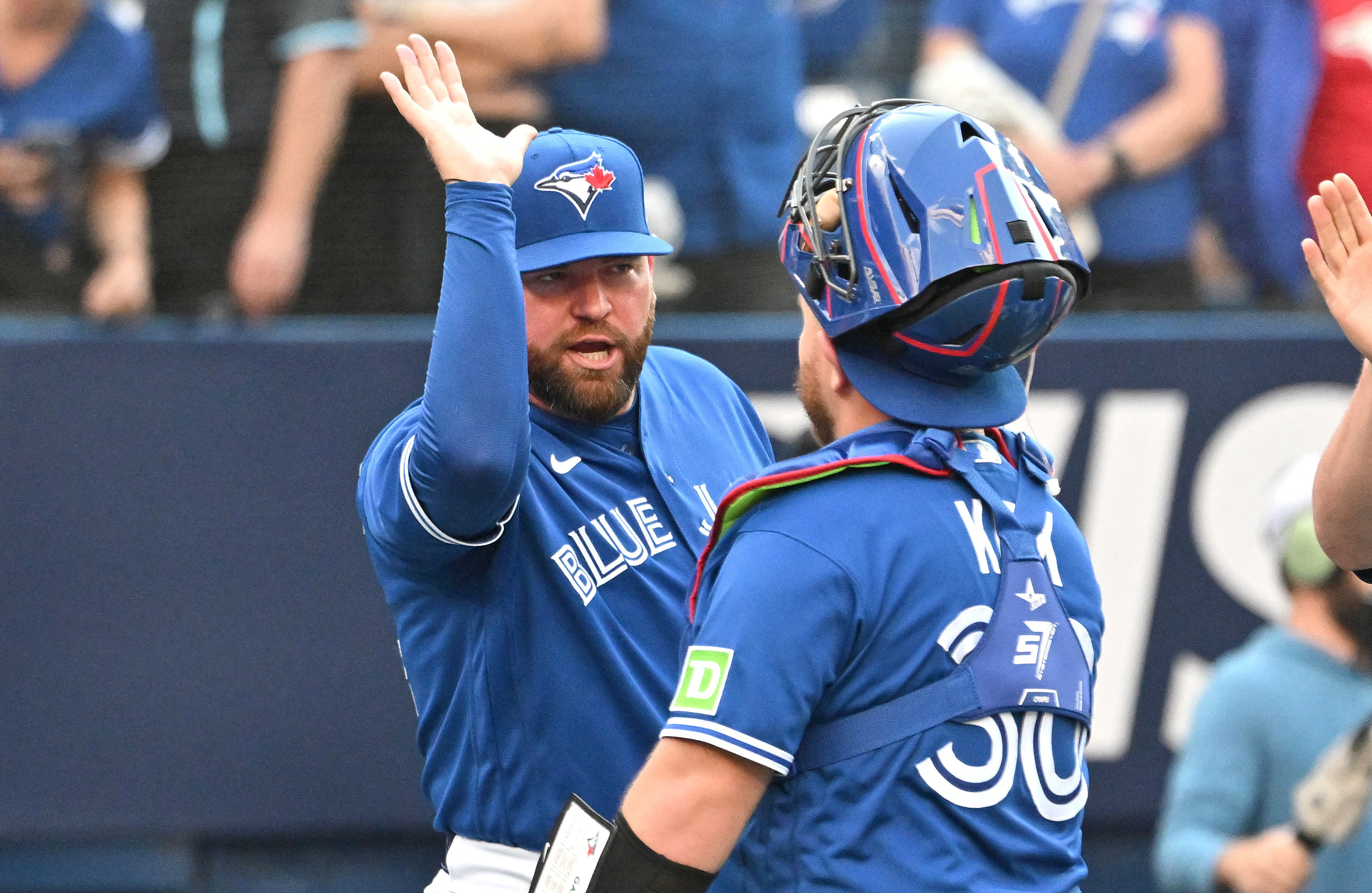 Alejandro Kirk hits two HRs as Blue Jays defeat Angels