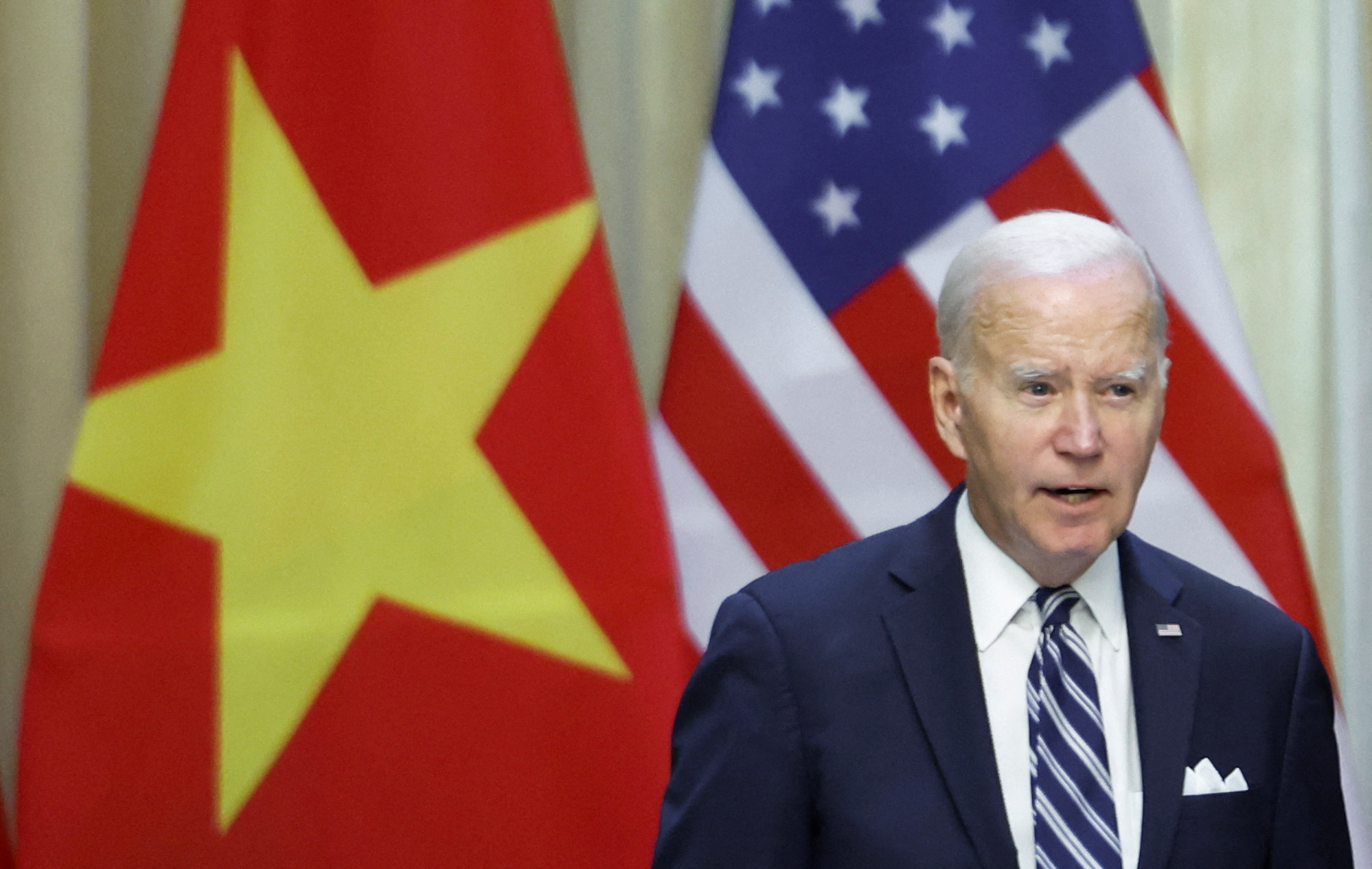 Αποκλειστικό: Οι βοηθοί του Μπάιντεν έχουν συνομιλίες με το Βιετνάμ για μια συμφωνία όπλων που θα μπορούσε να εξοργίσει την Κίνα