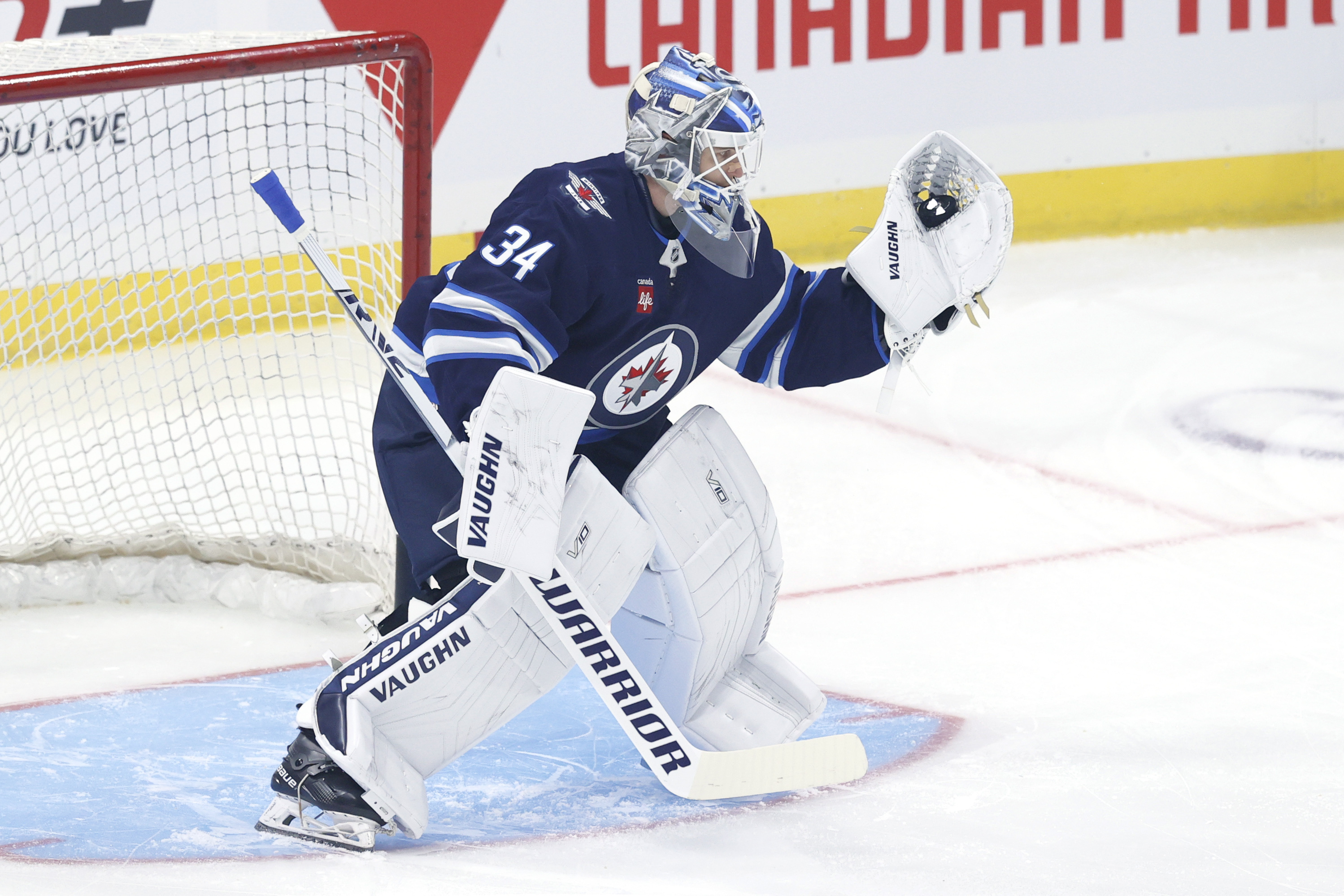 Avalanche claim G Kaapo Kahkonen off waivers | Reuters