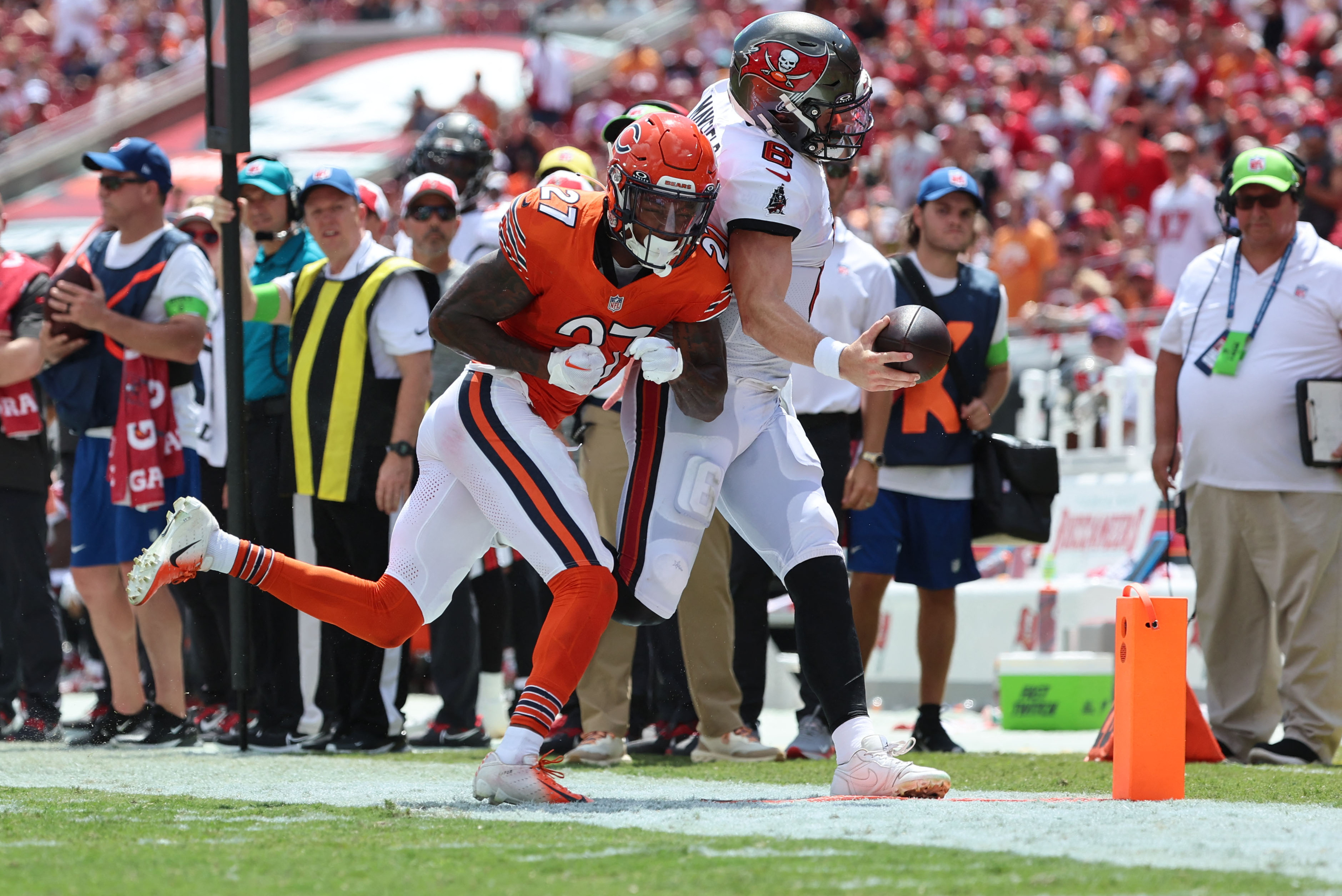 Baker Mayfield, Bucs keep Bears at bay, National