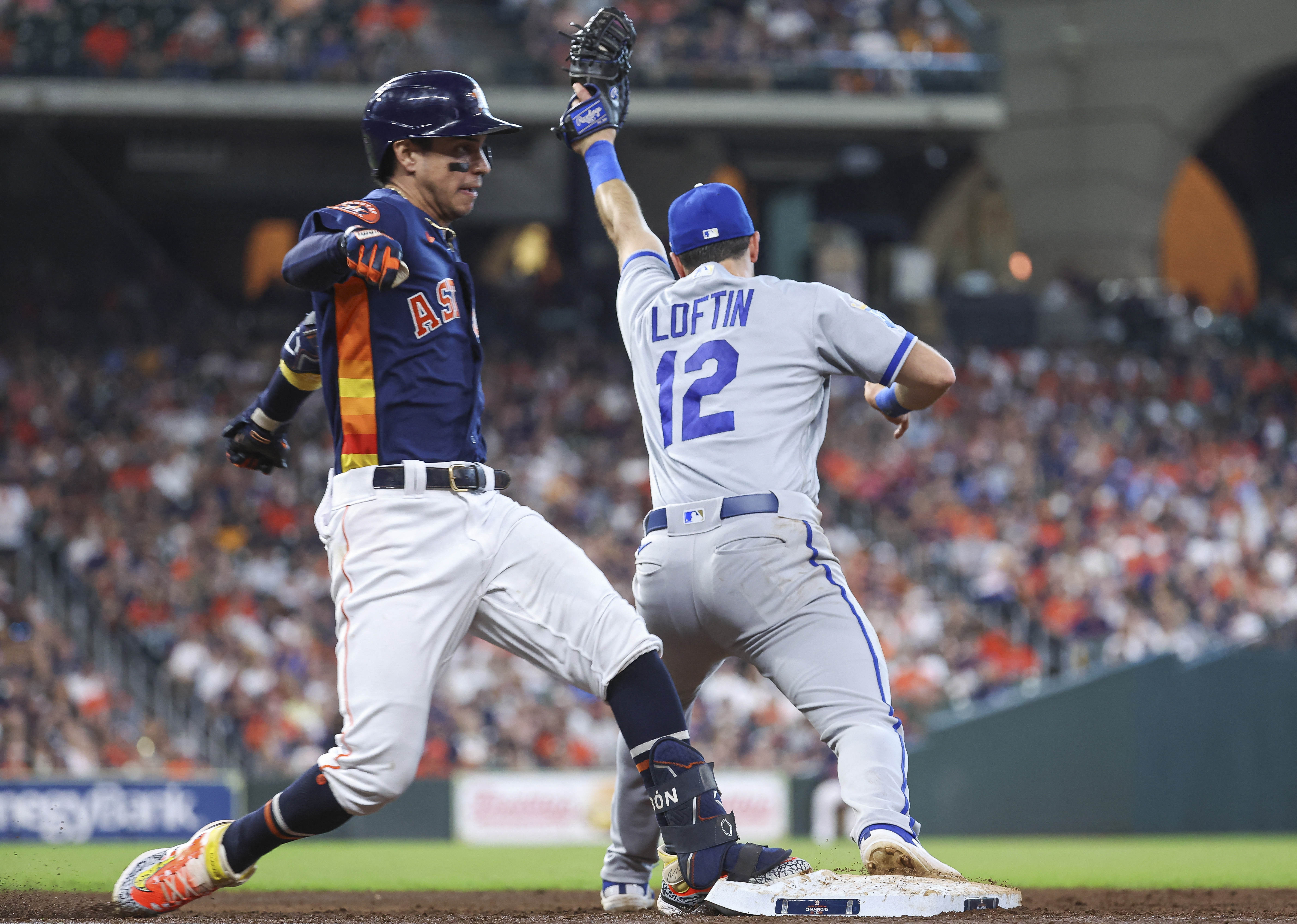 MLB roundup: Lowly Royals finish 3-game sweep of Astros