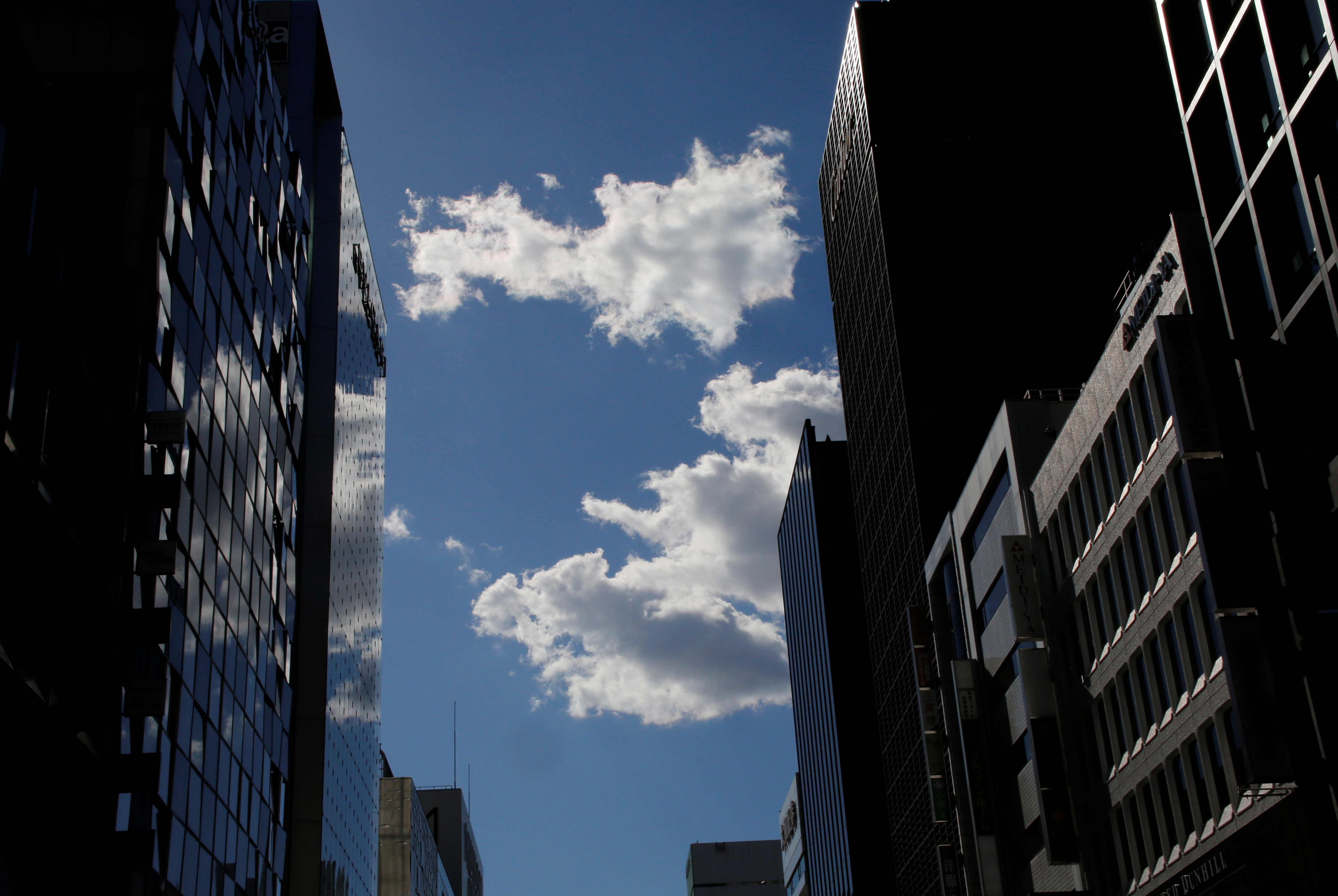 企業の資金需要ＤＩは21年4月以来の高水準、中堅・中小で改善＝日銀