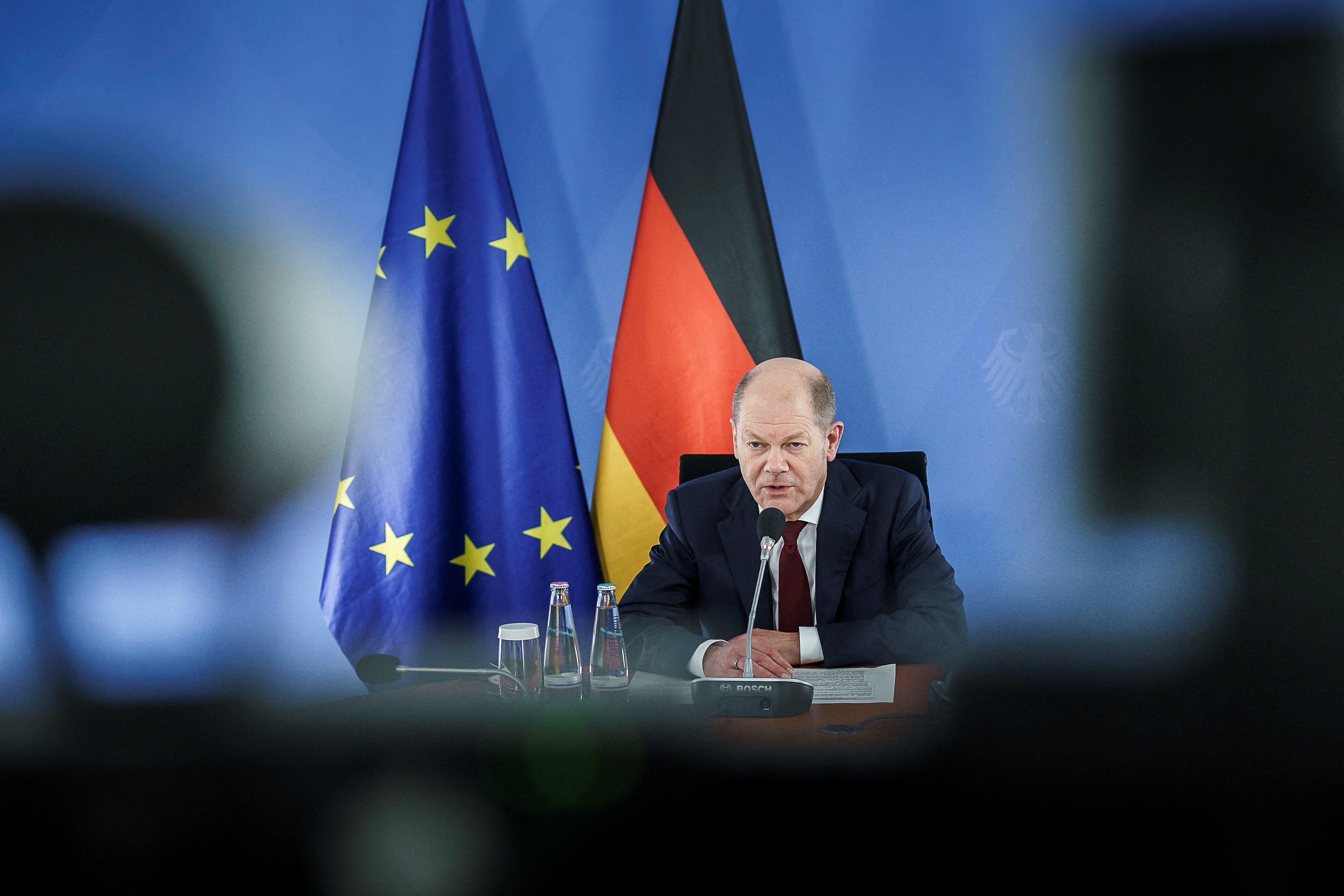 German Chancellor Scholz speaks with U.S. President Biden and European leaders about Russia and Ukraine
