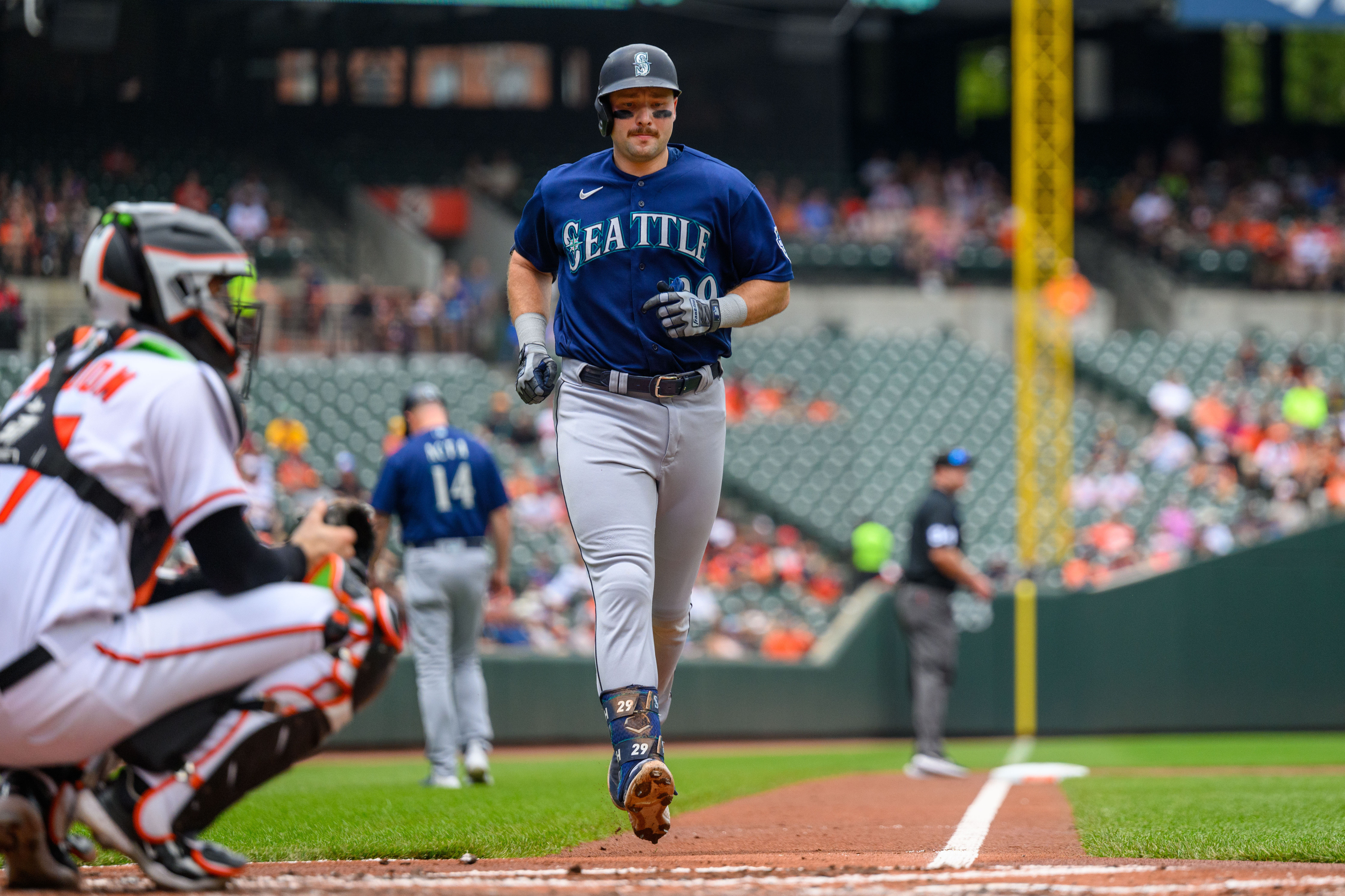 Mariners score 7 in the 8th to cap a 13-1 win over the Orioles - Seattle  Sports