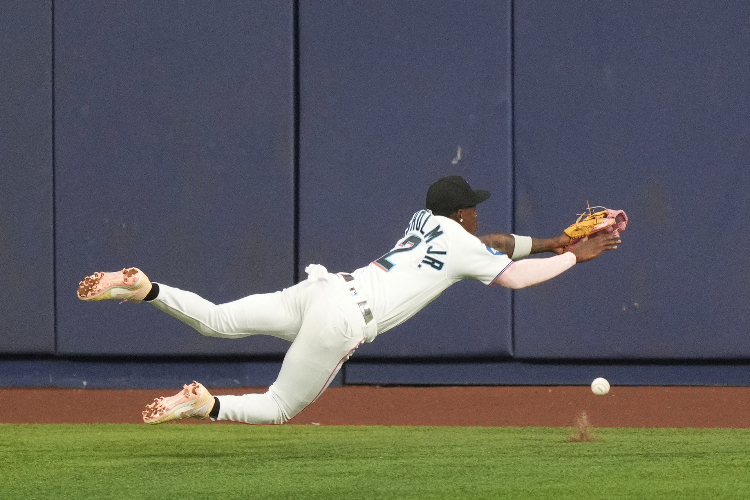 Kodai Senga battles through six, Mark Vientos with first multi-HR game as  Mets top Marlins