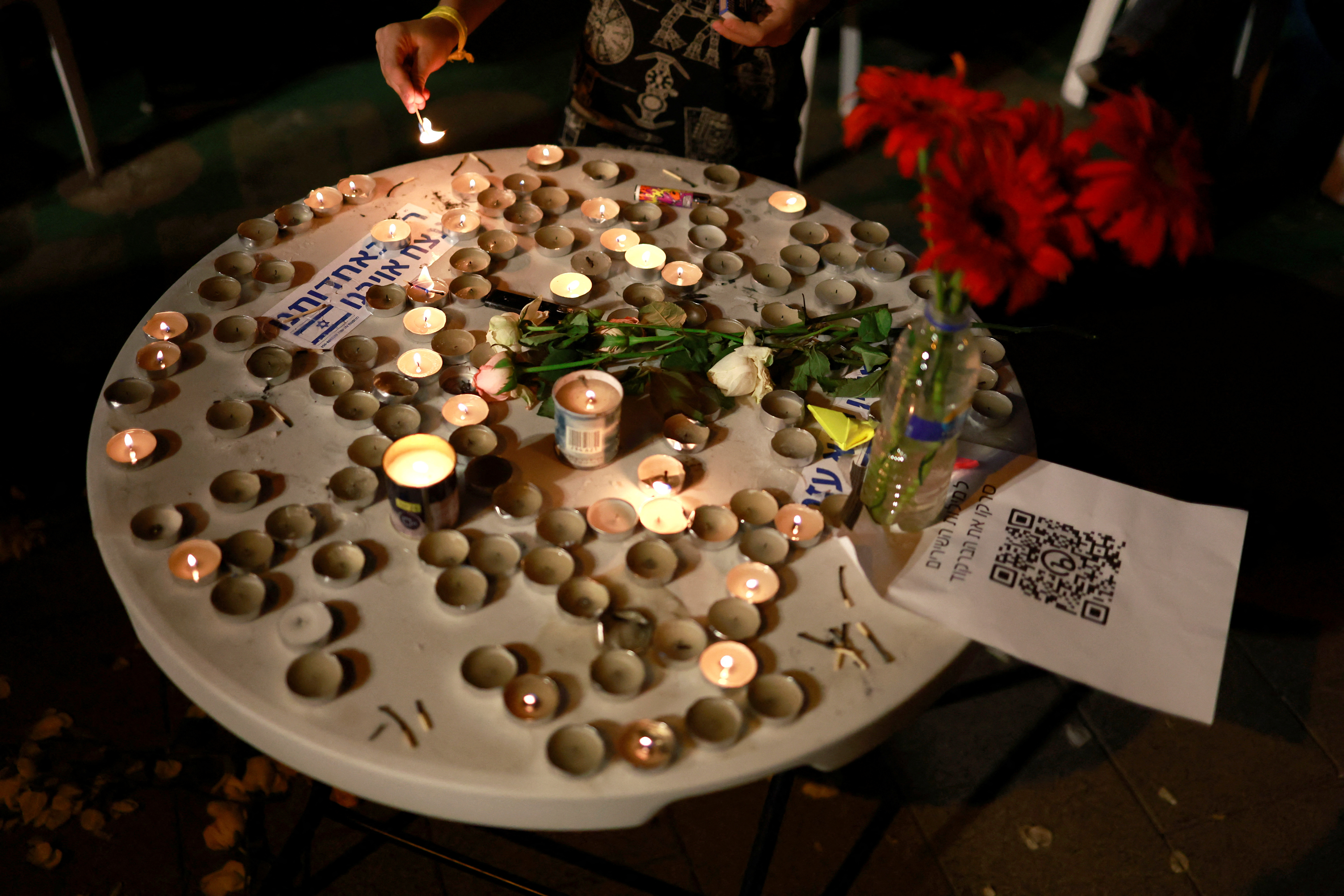 Residents of Tel Aviv show solidarity with the families of hostages and missing people
