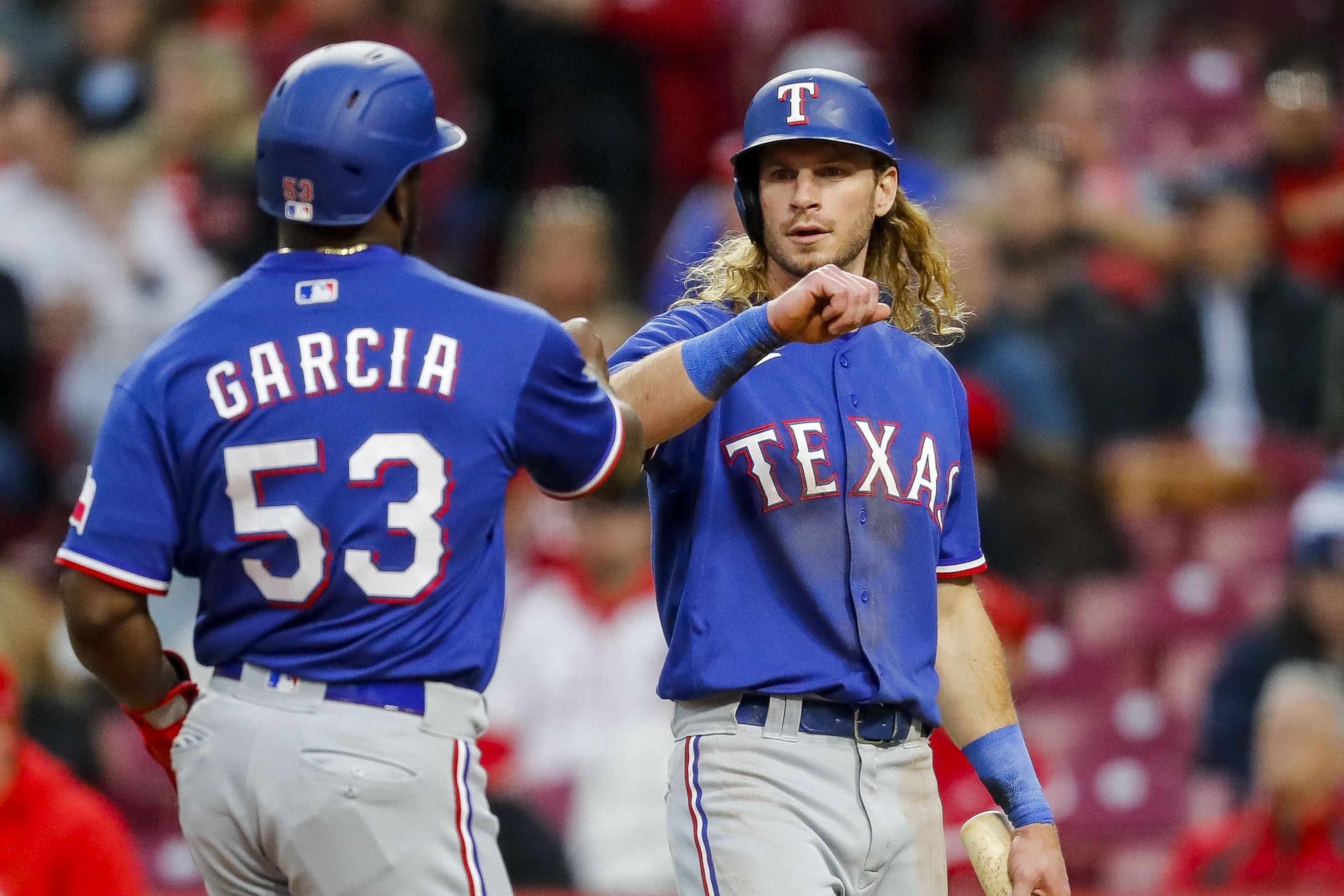 Nathaniel Lowe comes up big and helps propel the Texas Rangers to the ALCS