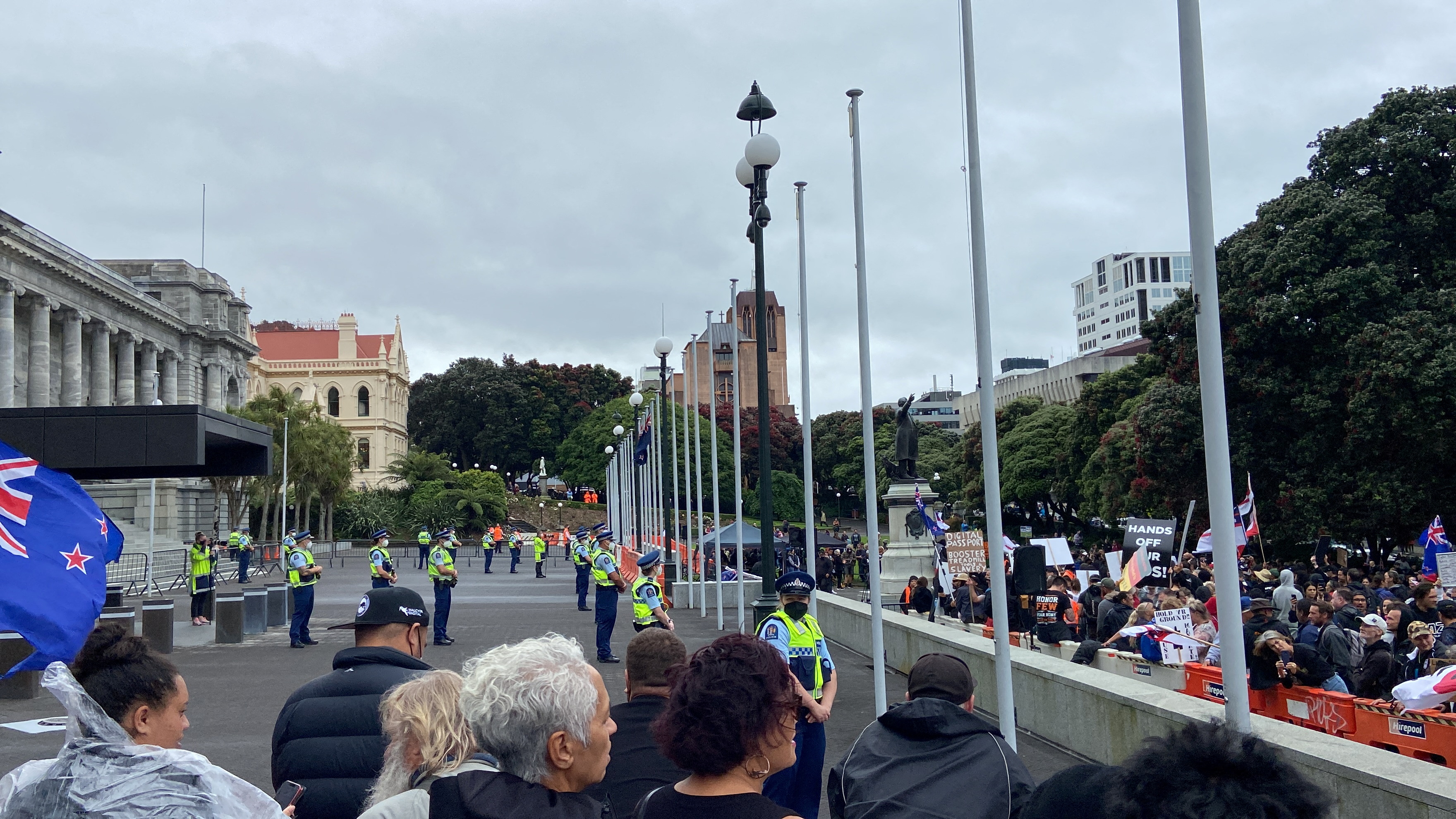 Thousands protest COVID-19 rules as New Zealand marks 90% vaccine rates