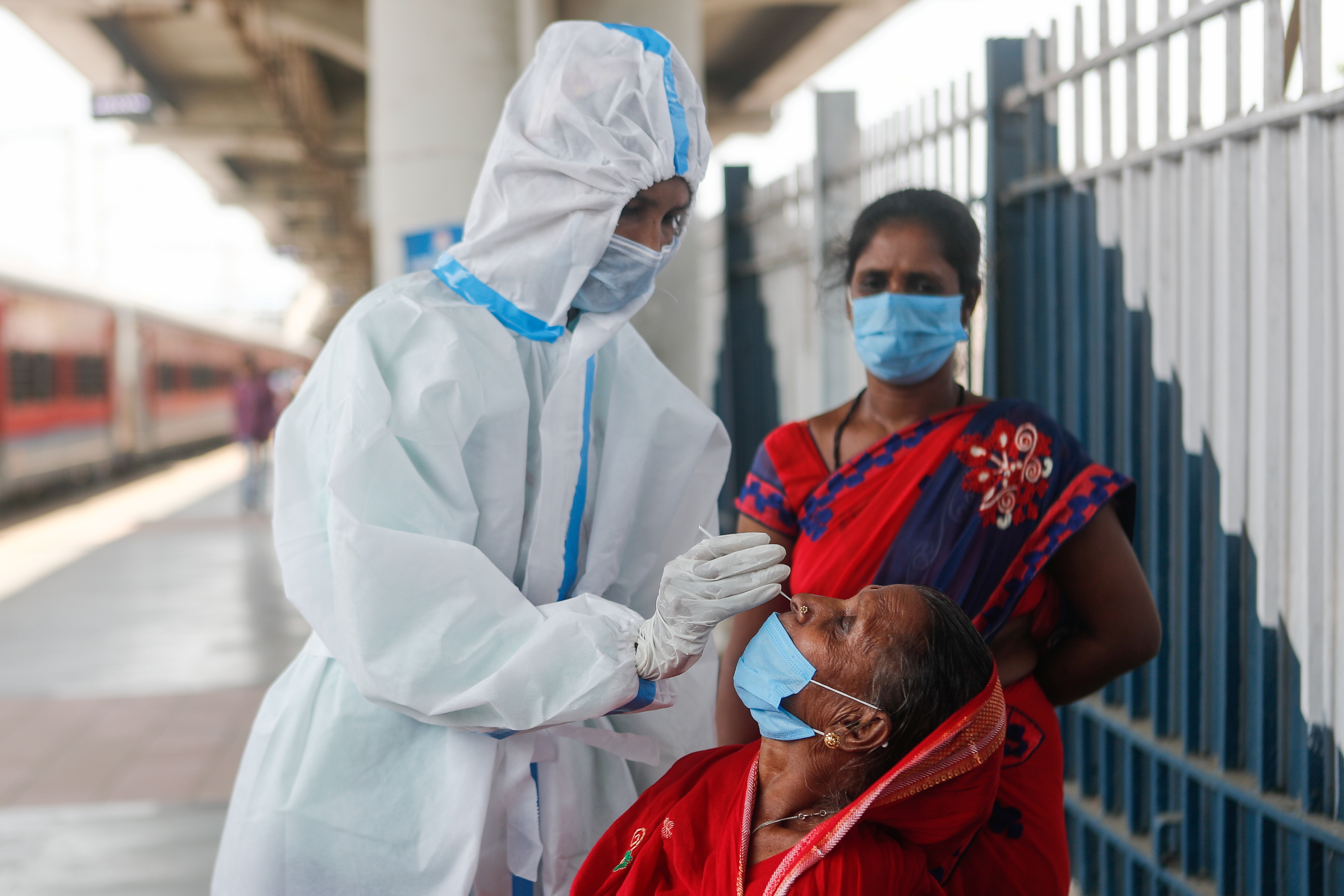 Outbreak of the coronavirus disease (COVID-19) in Mumbai