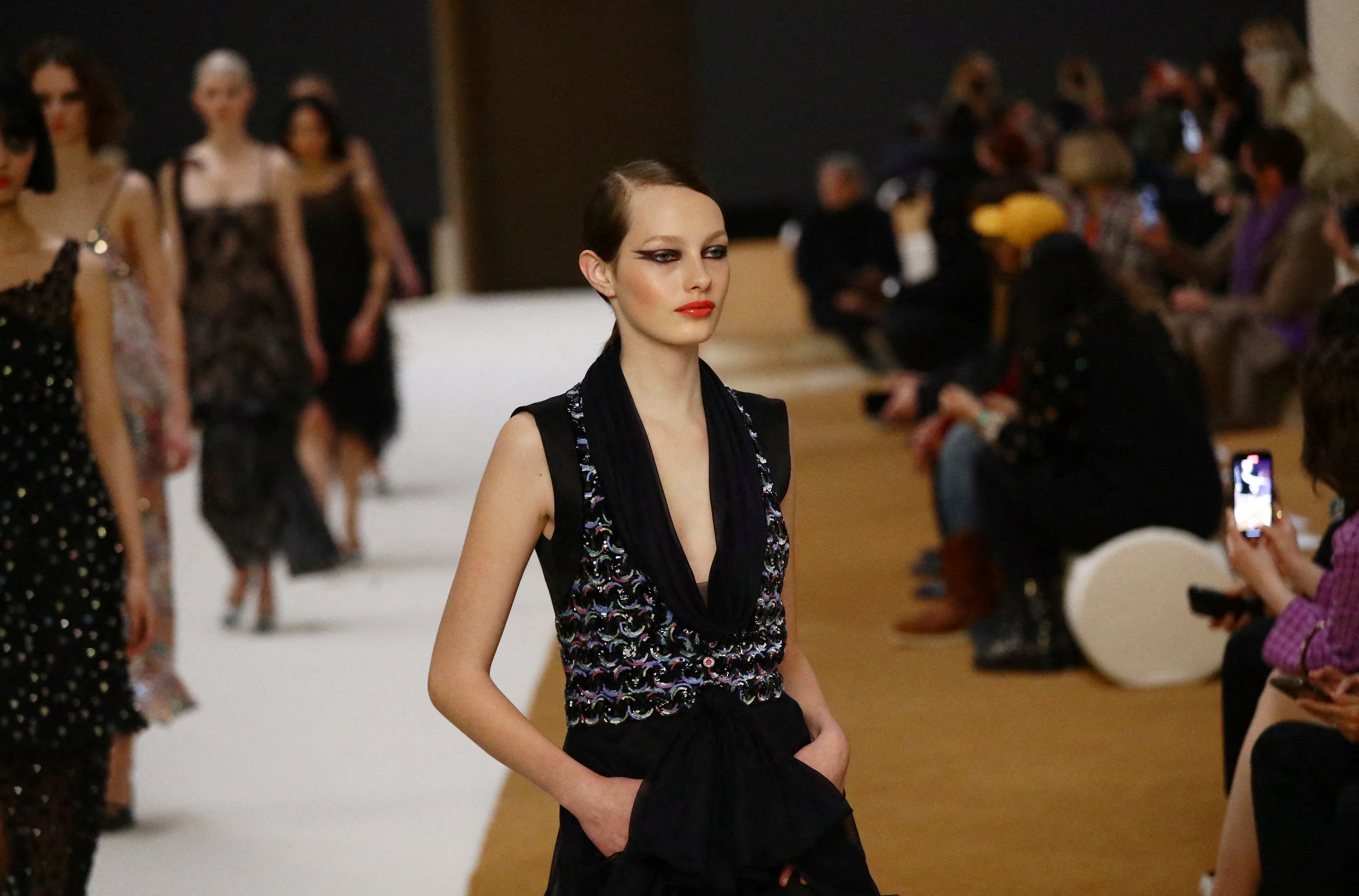 Chanel Spring 2023 Fashion Show Review