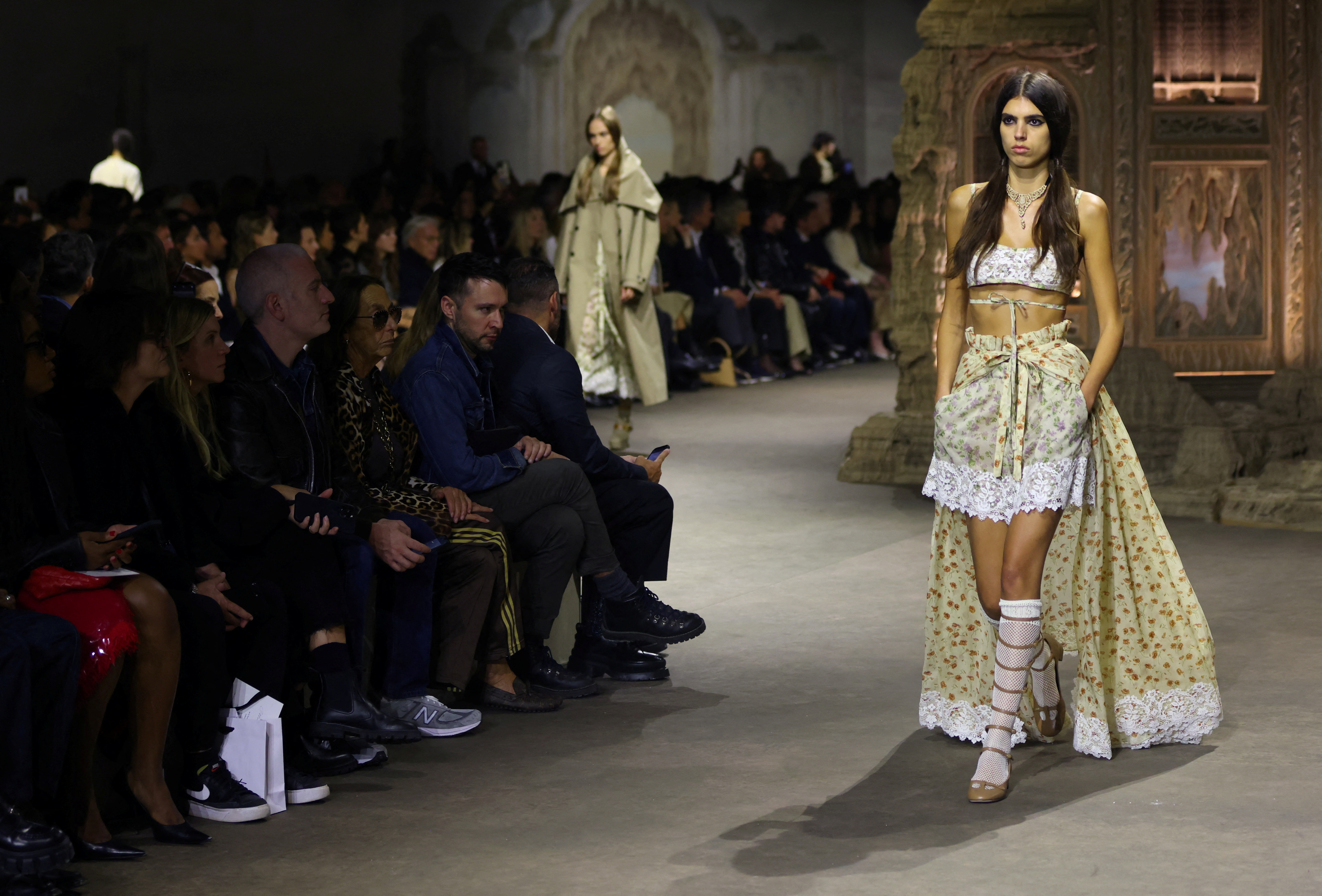 Dior dior nike takes baroque-theme to catwalk for Paris Fashion Week | Reuters