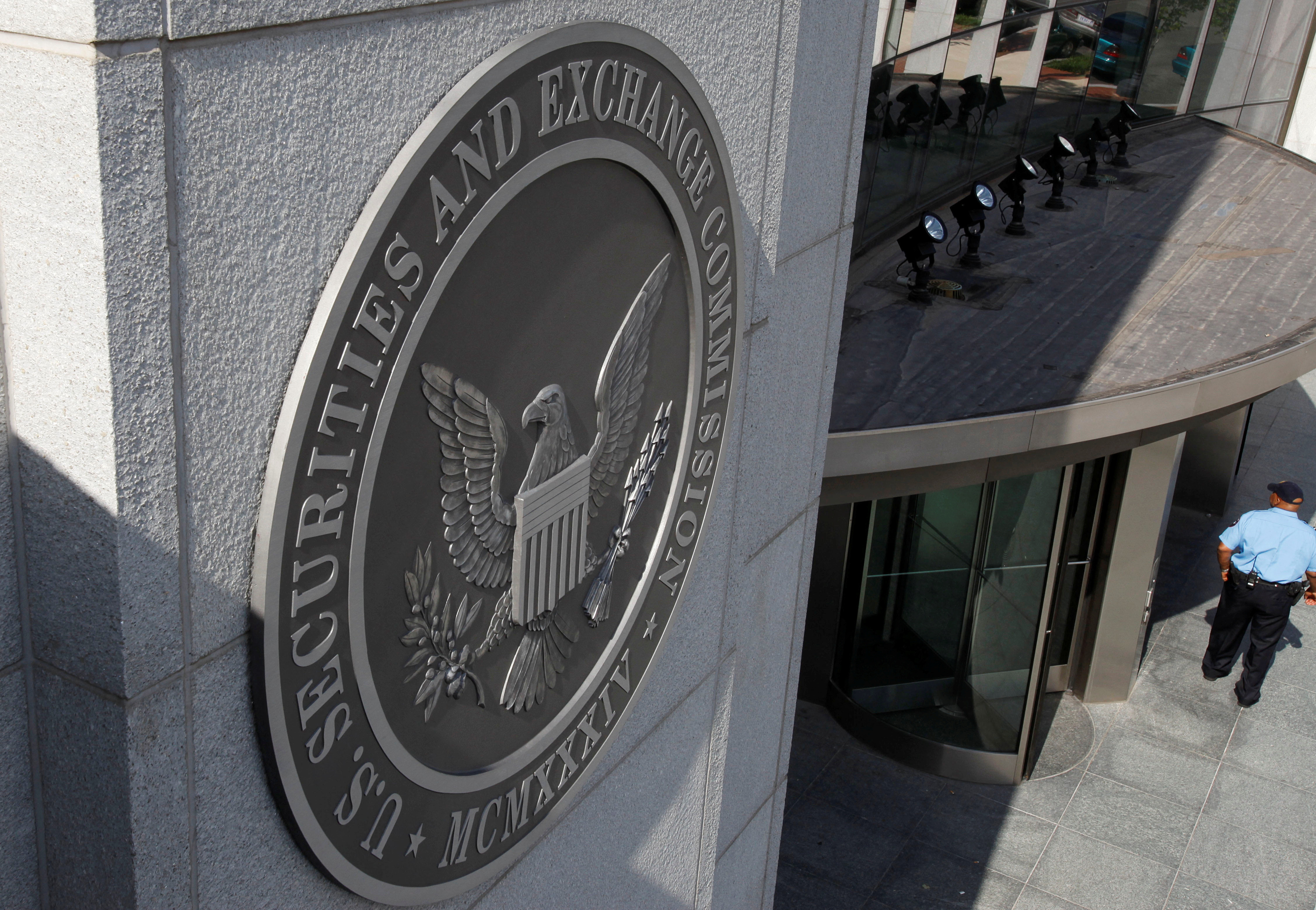 US SEC does not plan to appeal court decision on Grayscale bitcoin ETF -source