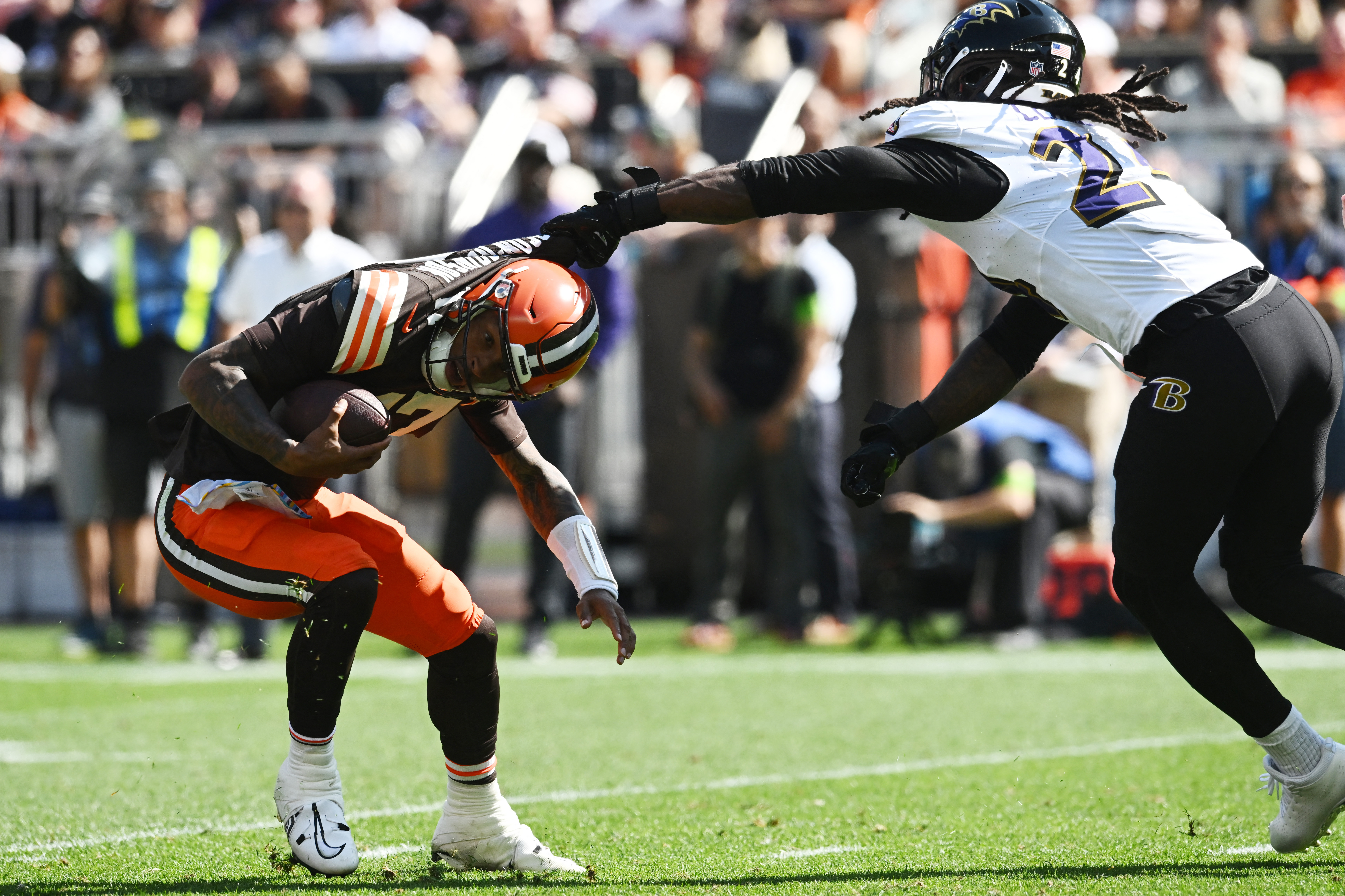 Ravens QB Lamar Jackson heated with linemen despite cruising to victory vs.  Saints