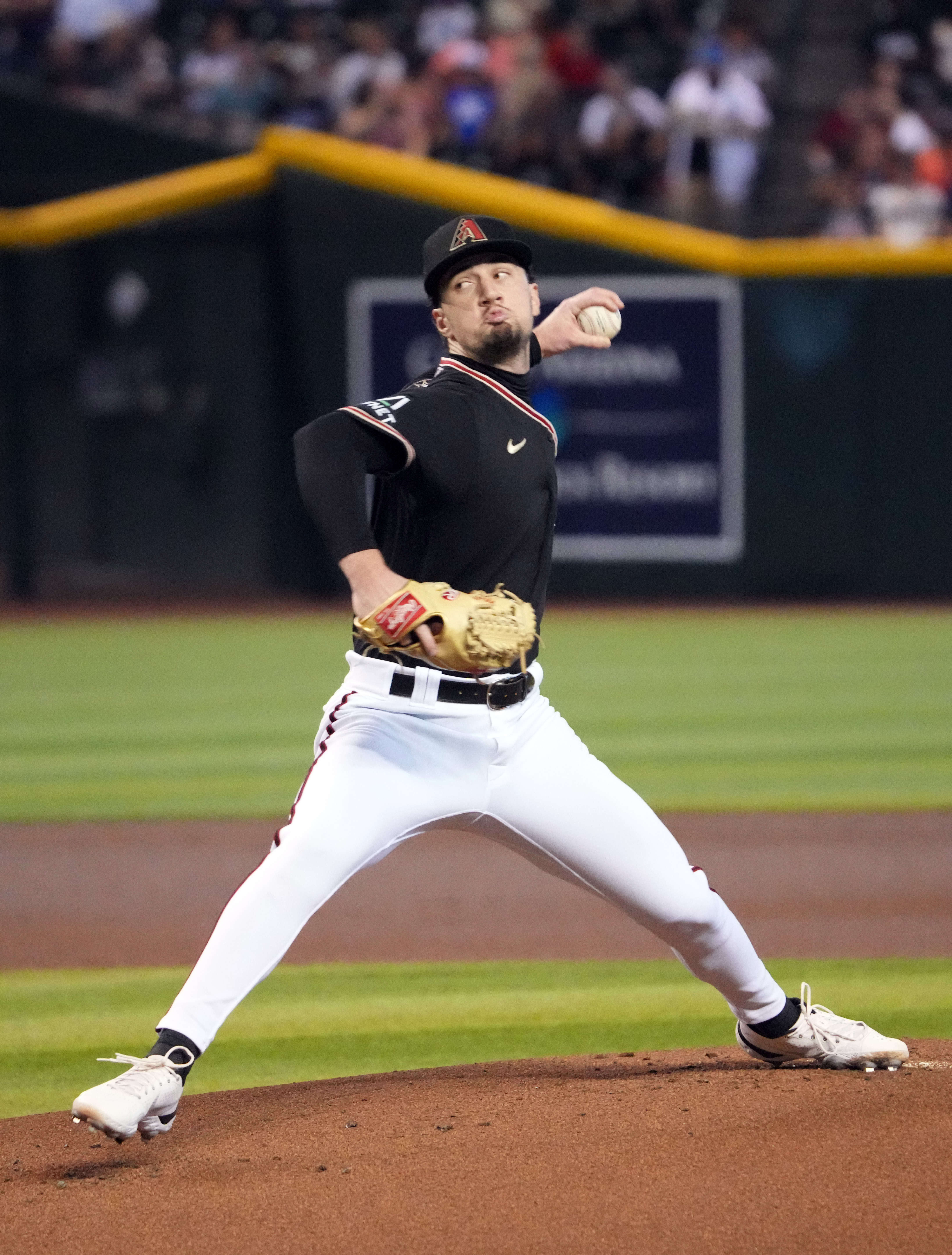 Astros sweep Diamondbacks, capture AL West title