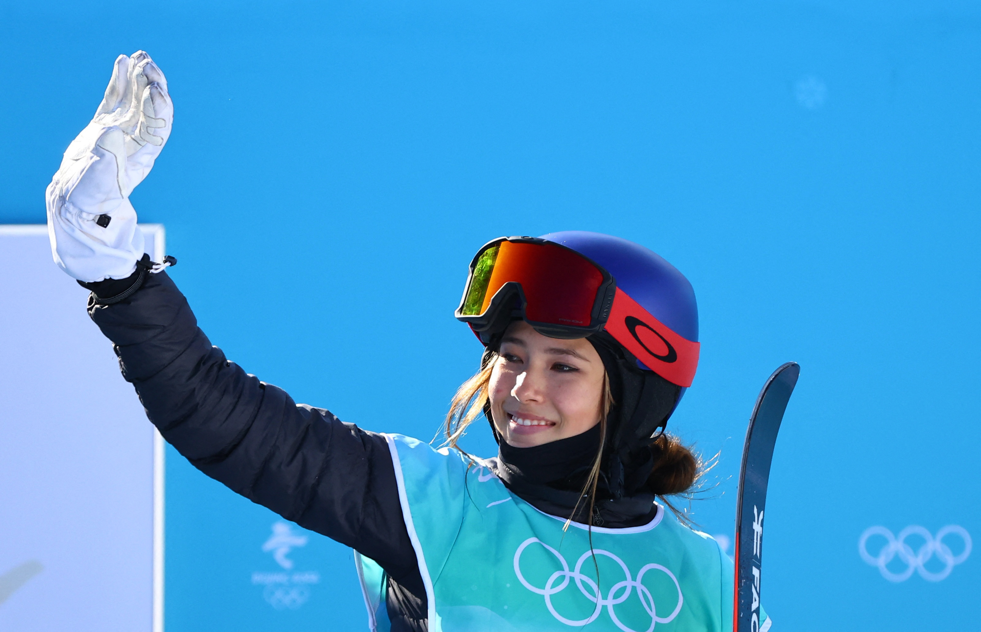 Freestyle skiing-Gu lands Big Air gold, China moves to top of