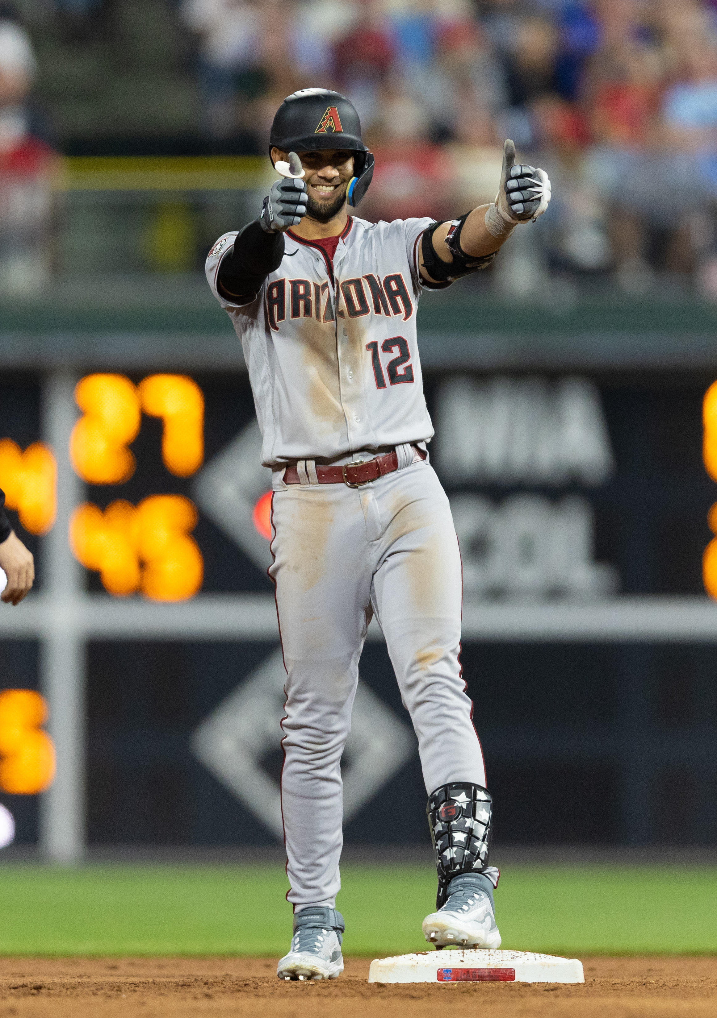 Lourdes Gurriel Jr.'s 4-hit night leads D-backs past Phillies