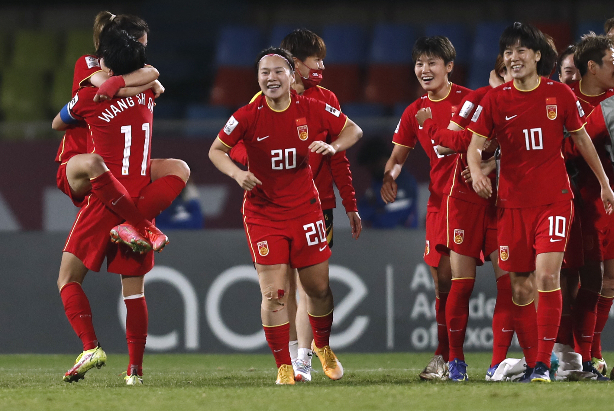 China Down Japan In Shootout To Set Up South Korea Final Reuters