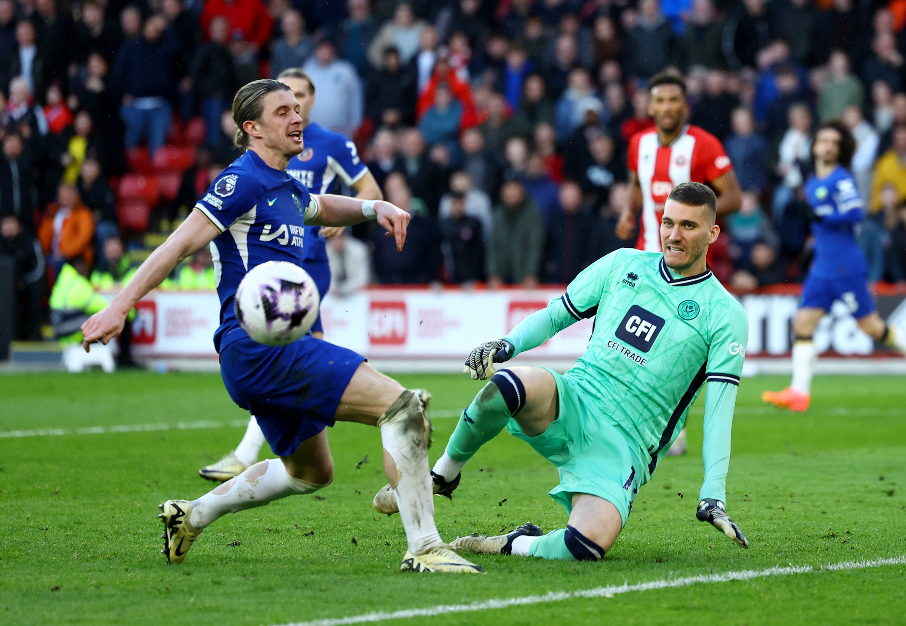 Sheffield United's McBurnie grabs late equaliser in 2-2 Chelsea draw |  Reuters