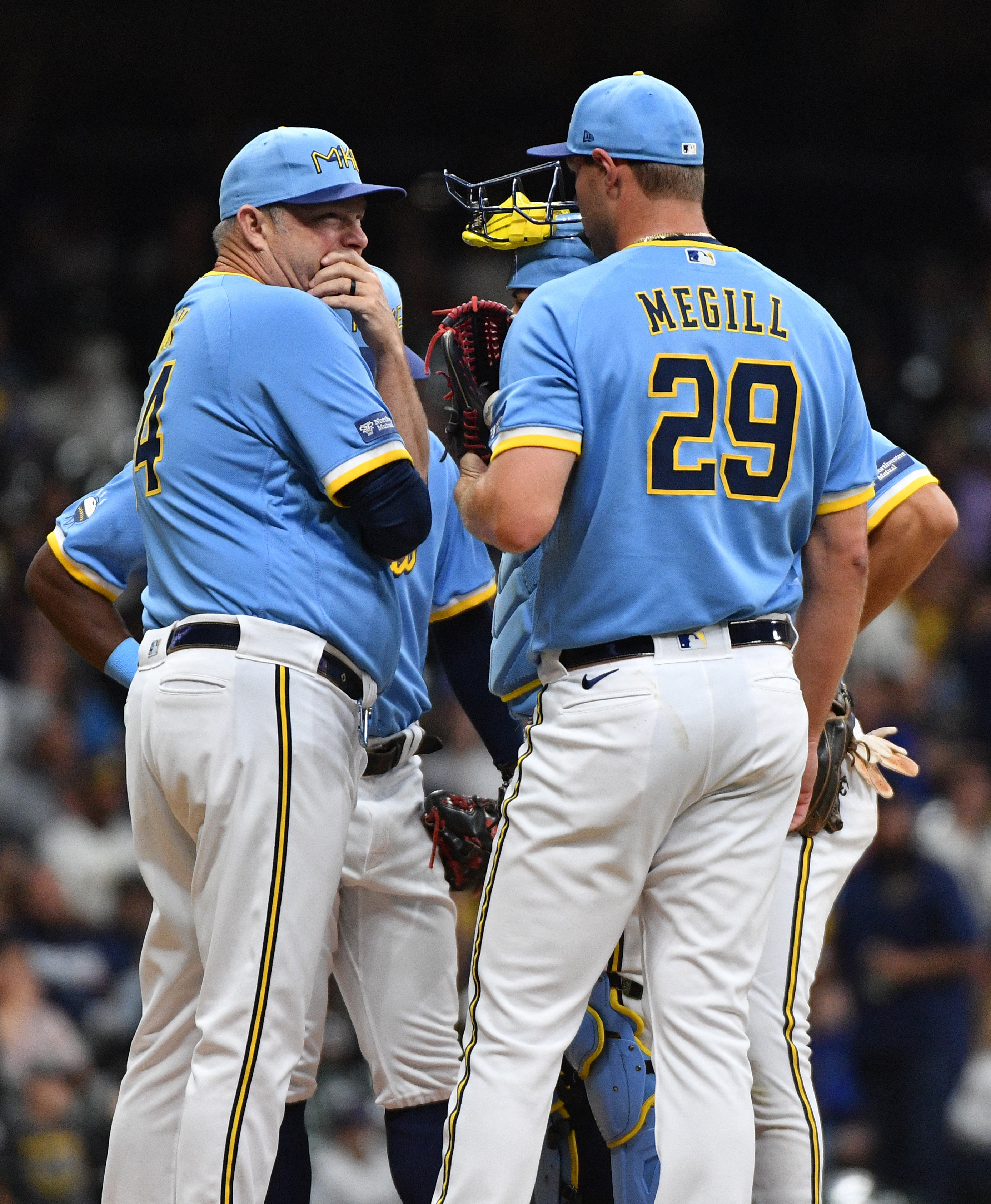 Carlos Santana blasts 2 HRs as Brewers rally past Nationals