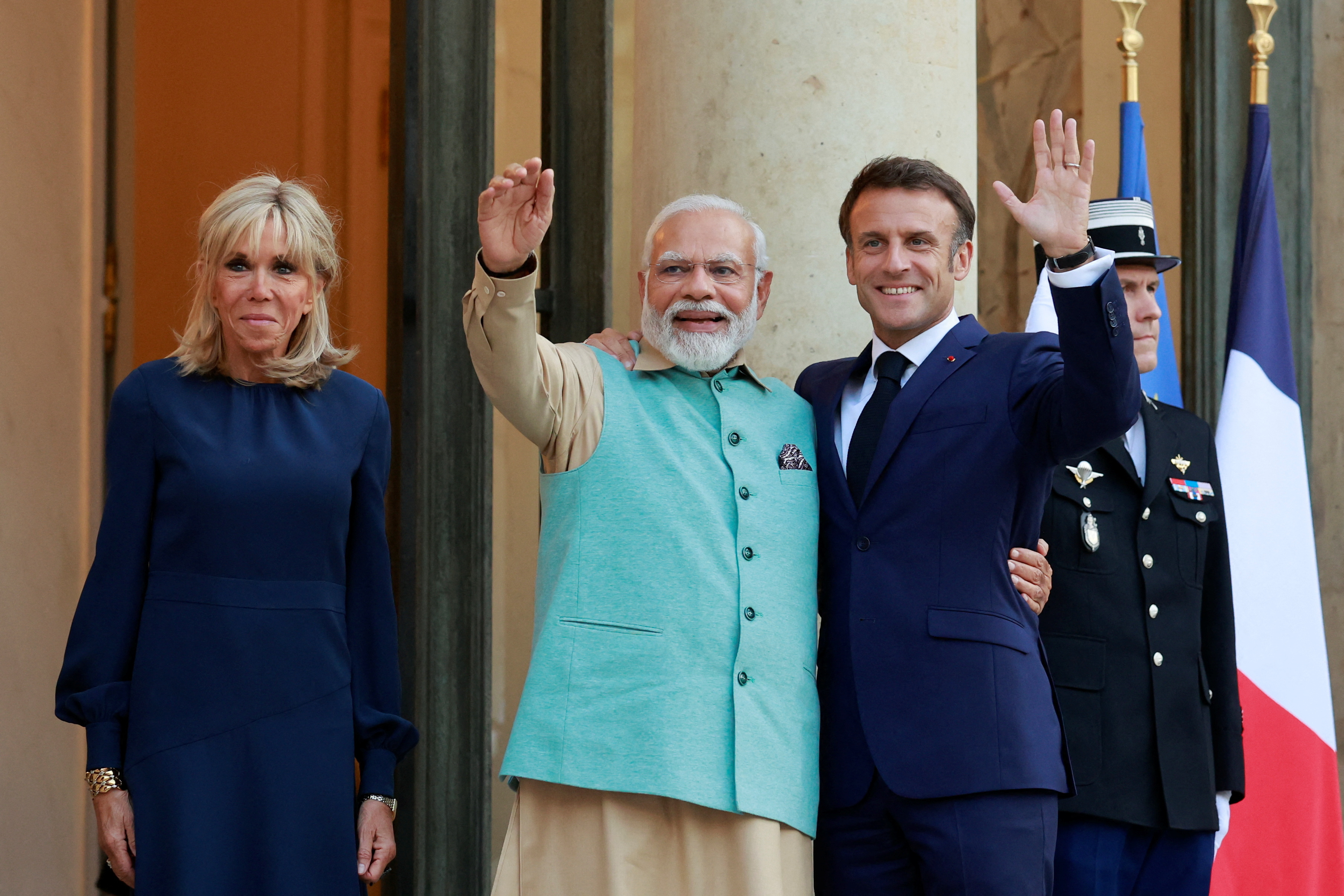 French President Emmanuel Macron welcomes Indian Prime Minister Narendra Modi, in Paris