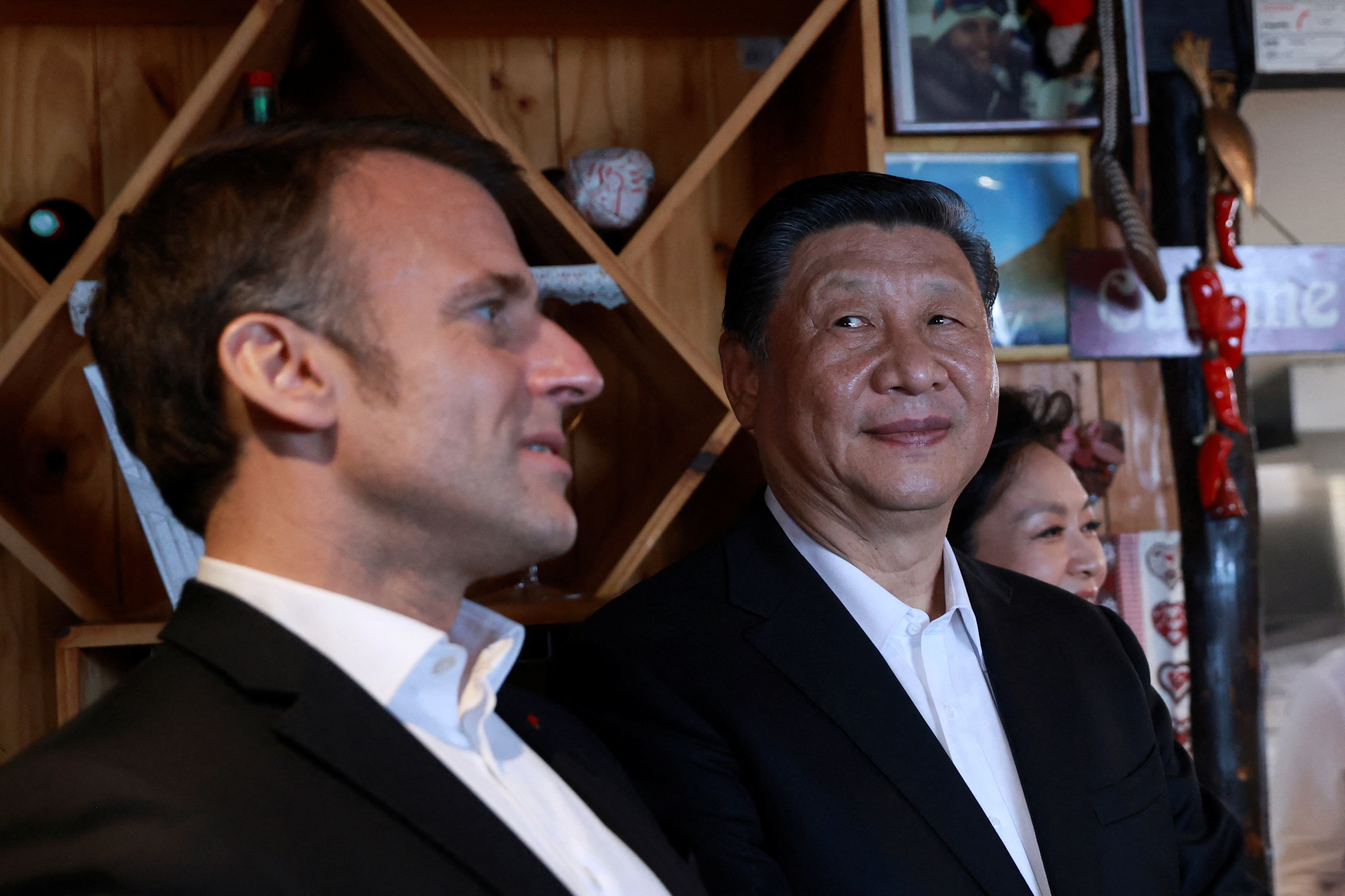 中国、核巡る緊張の緩和に重要な役割 仏大統領が習主席と会談 | ロイター