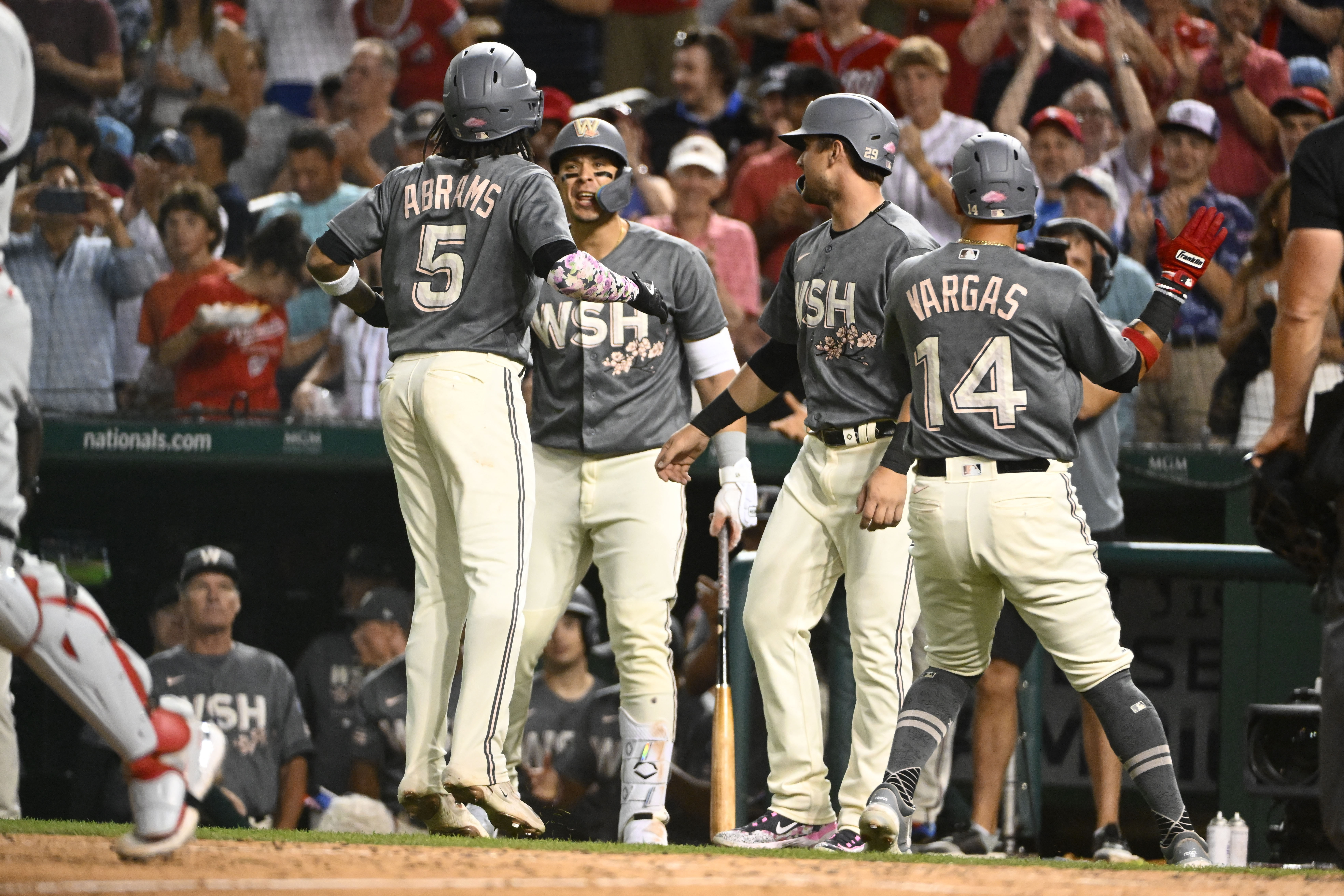 Nationals Blow 6-Run Lead, Rebound to Beat Phillies 8-7 – NBC4 Washington