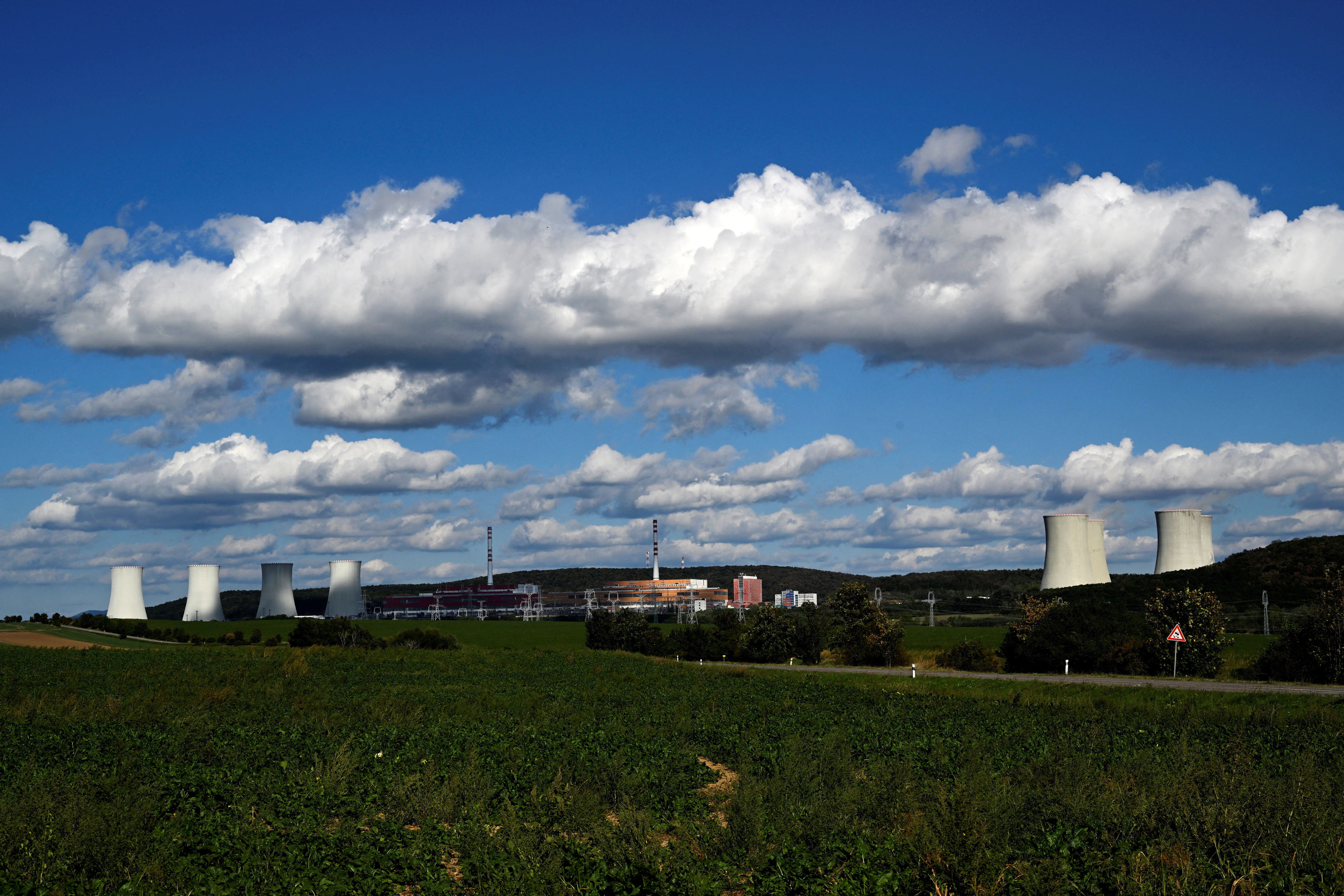 Аес. Вышла электростанции. Workers & resources soviet republic чаэс. Атомная электростанция 1920. Аес 18 обновление.