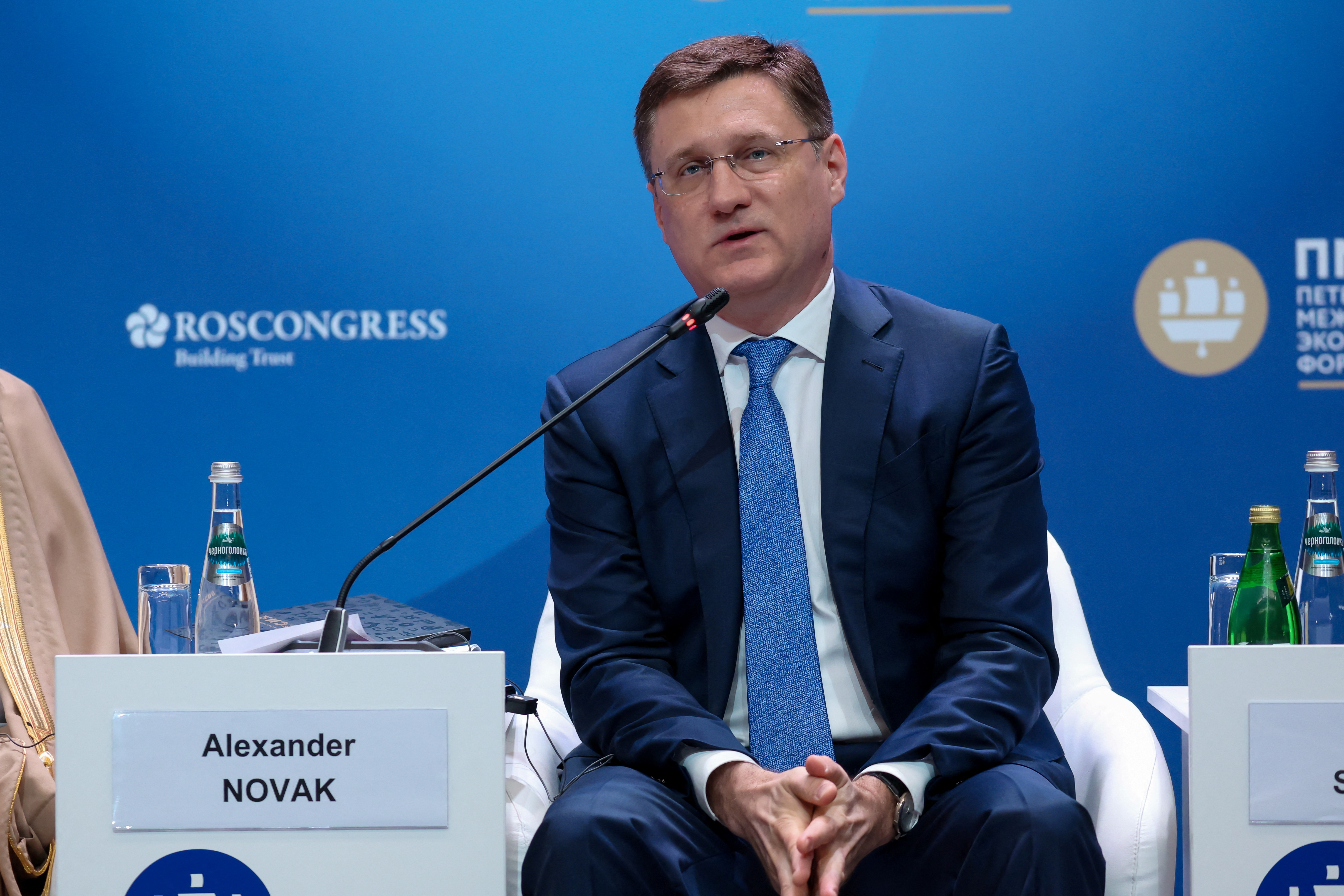 ロシア、欧州にガス供給継続の用意　経由のウクライナ次第と副首相