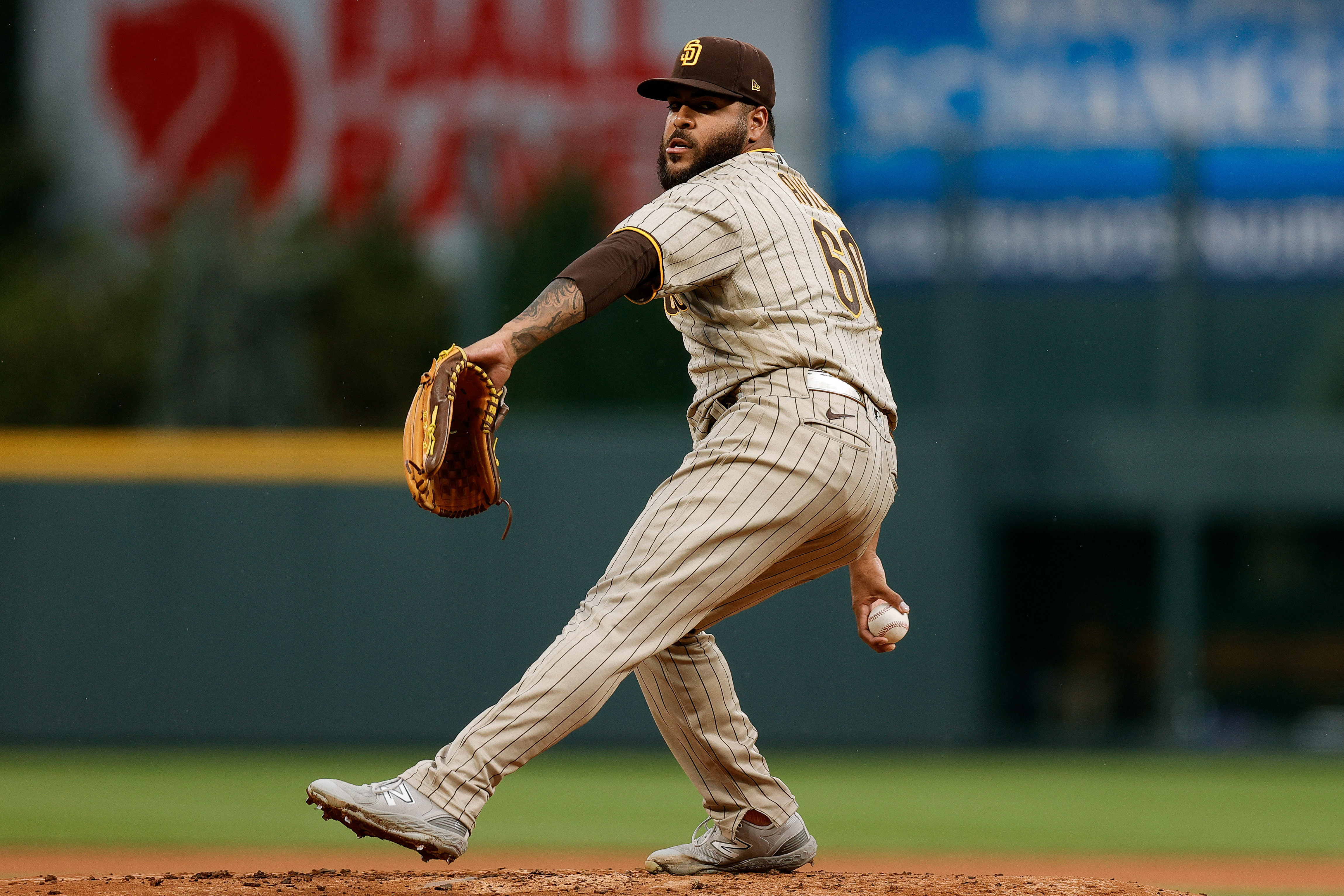Juan Soto's two homers propel Padres past Rockies