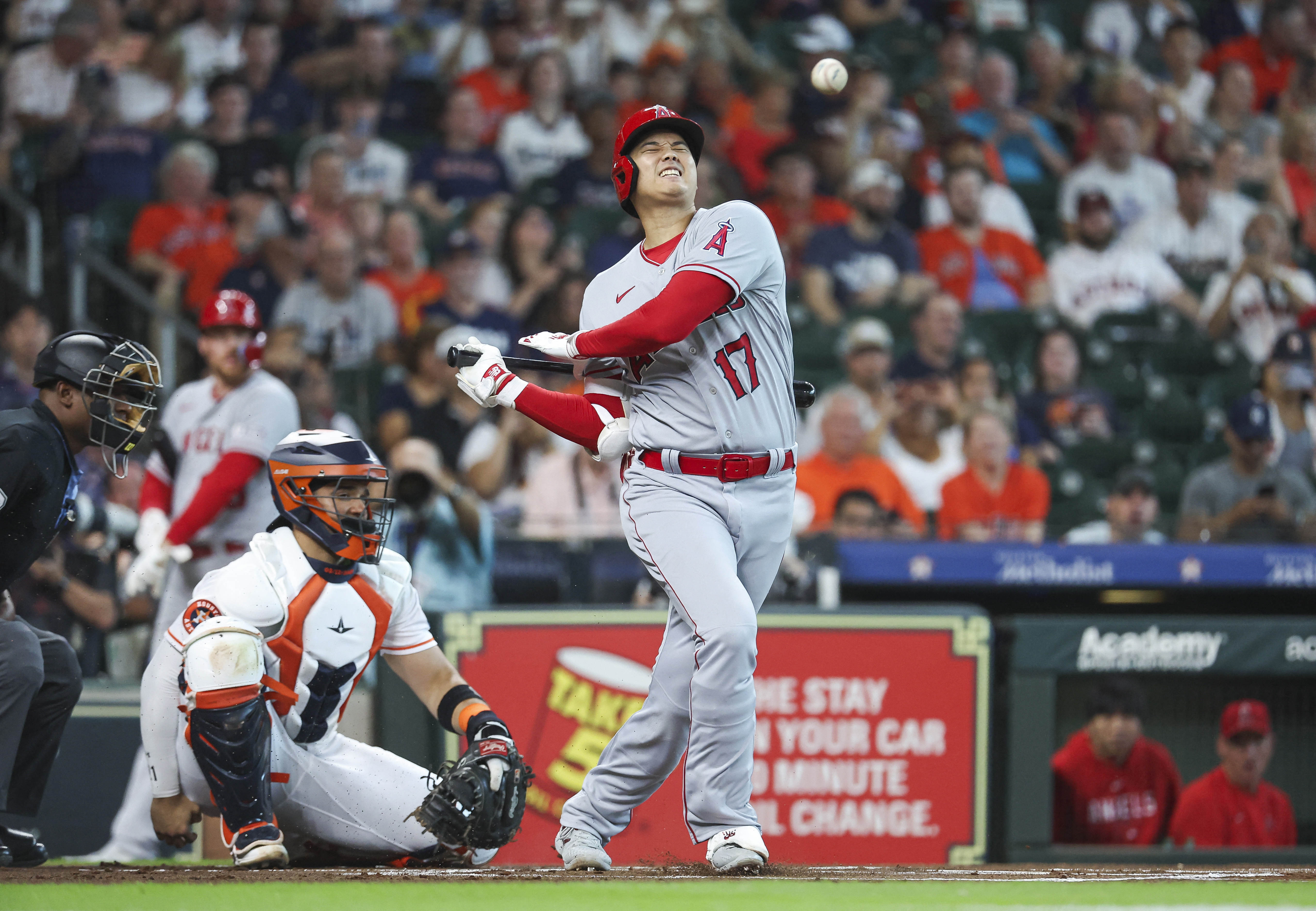 Astros beat Angels 5-1