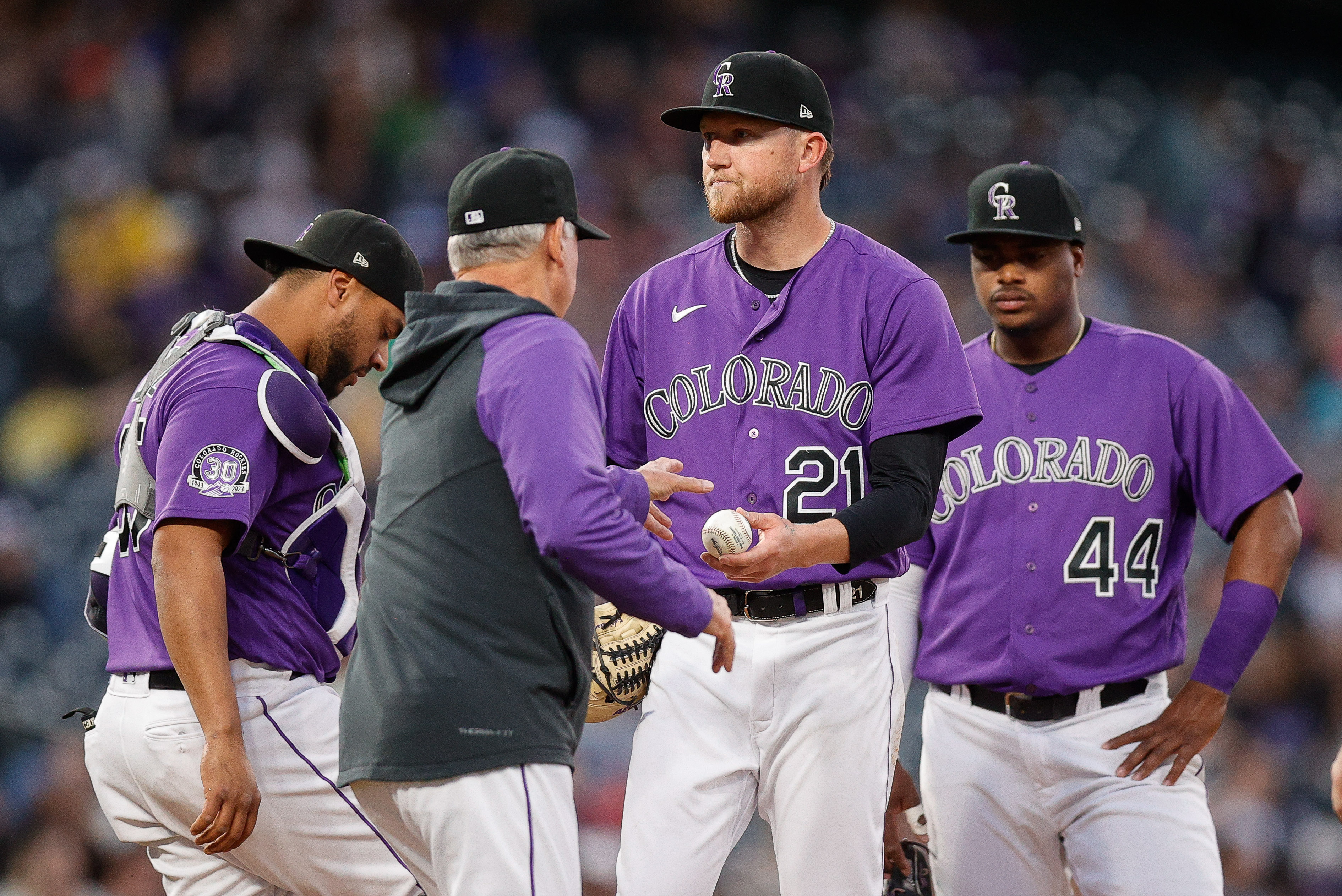 Pirates jump on Rockies early, cruise to 14-3 rout