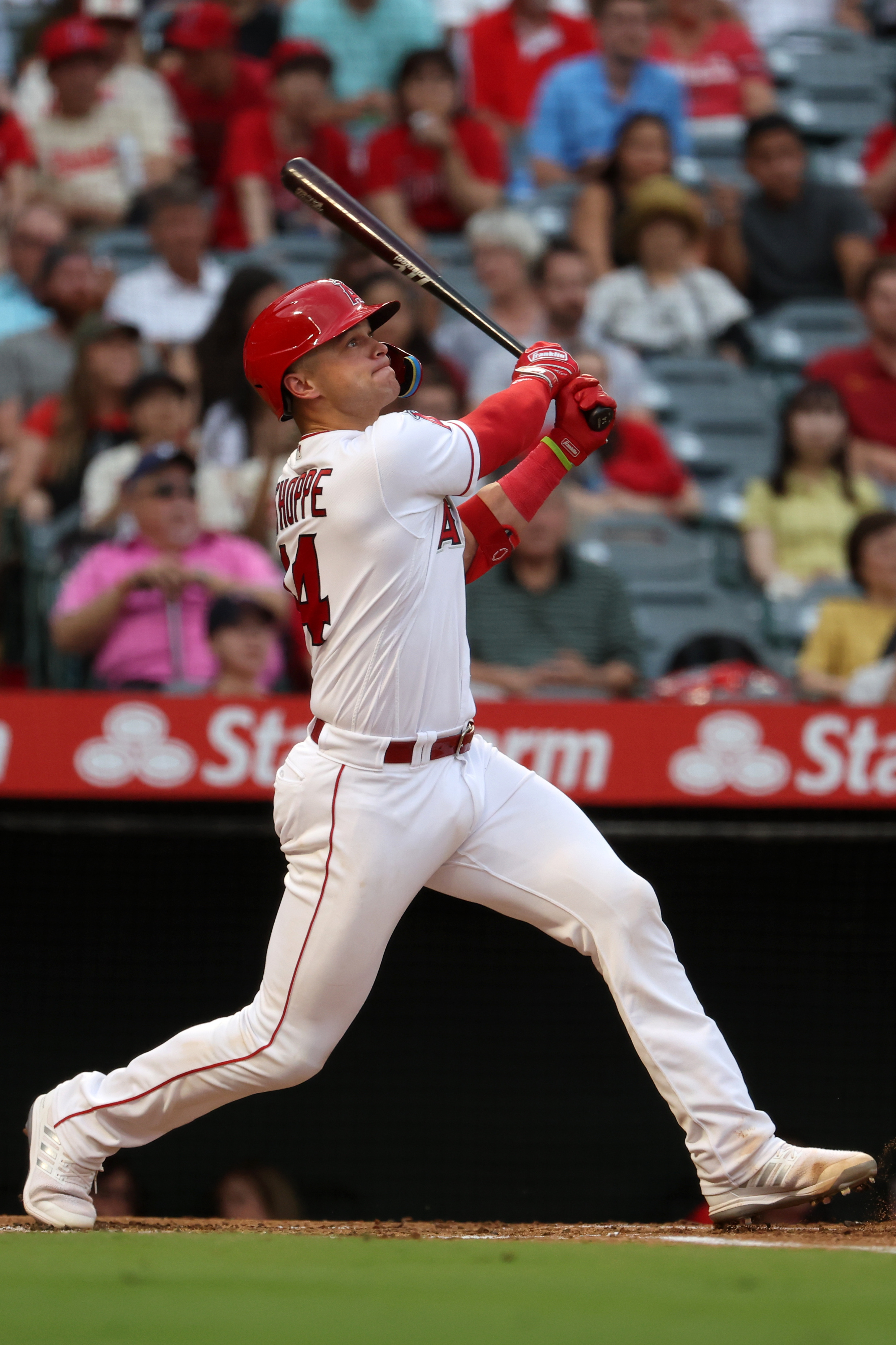 Angels ride four long balls in 6-2 win over Cleveland