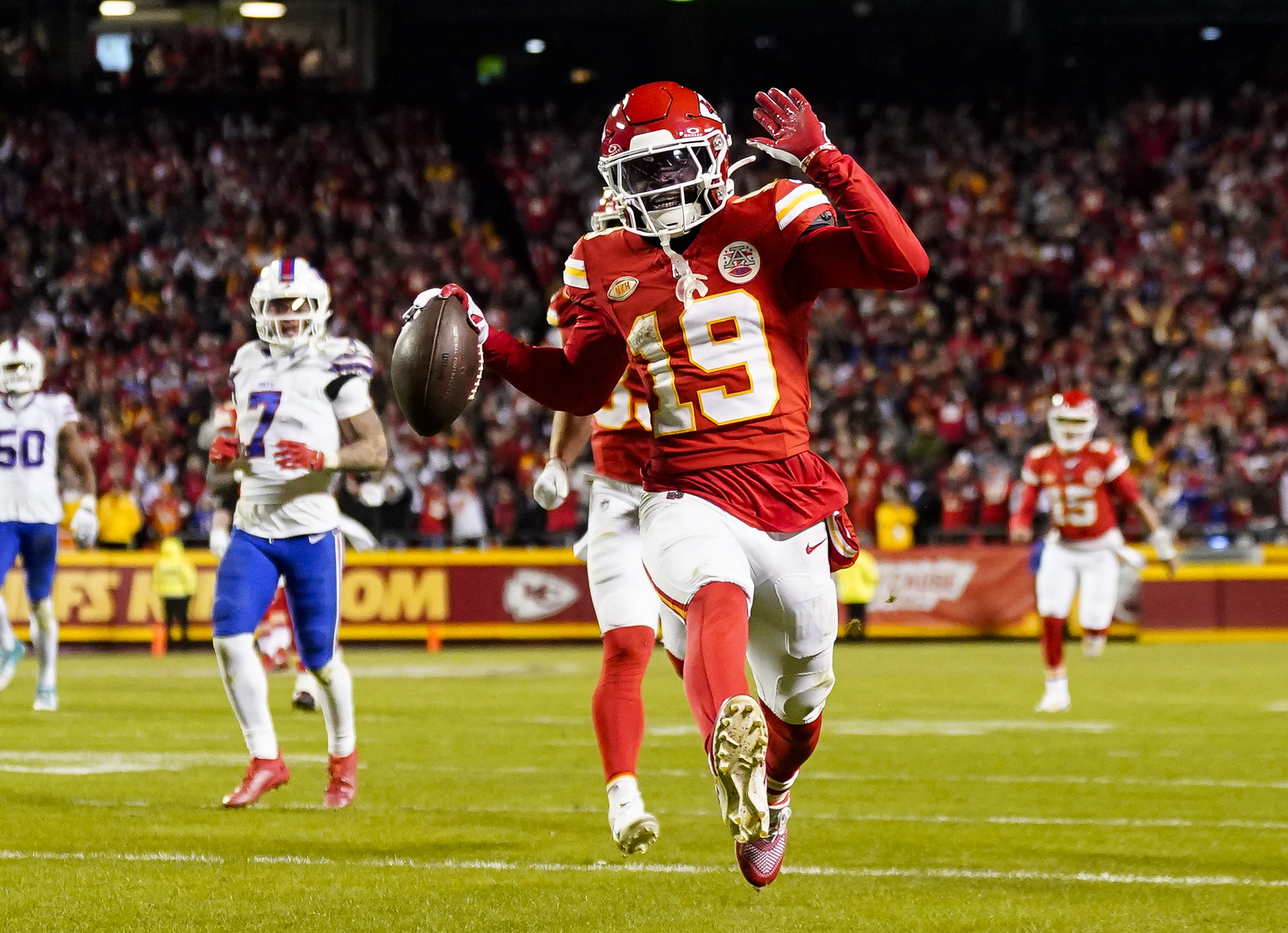 Chiefs rule out WR Kadarius Toney (hip, ankle) vs. Bills Reuters