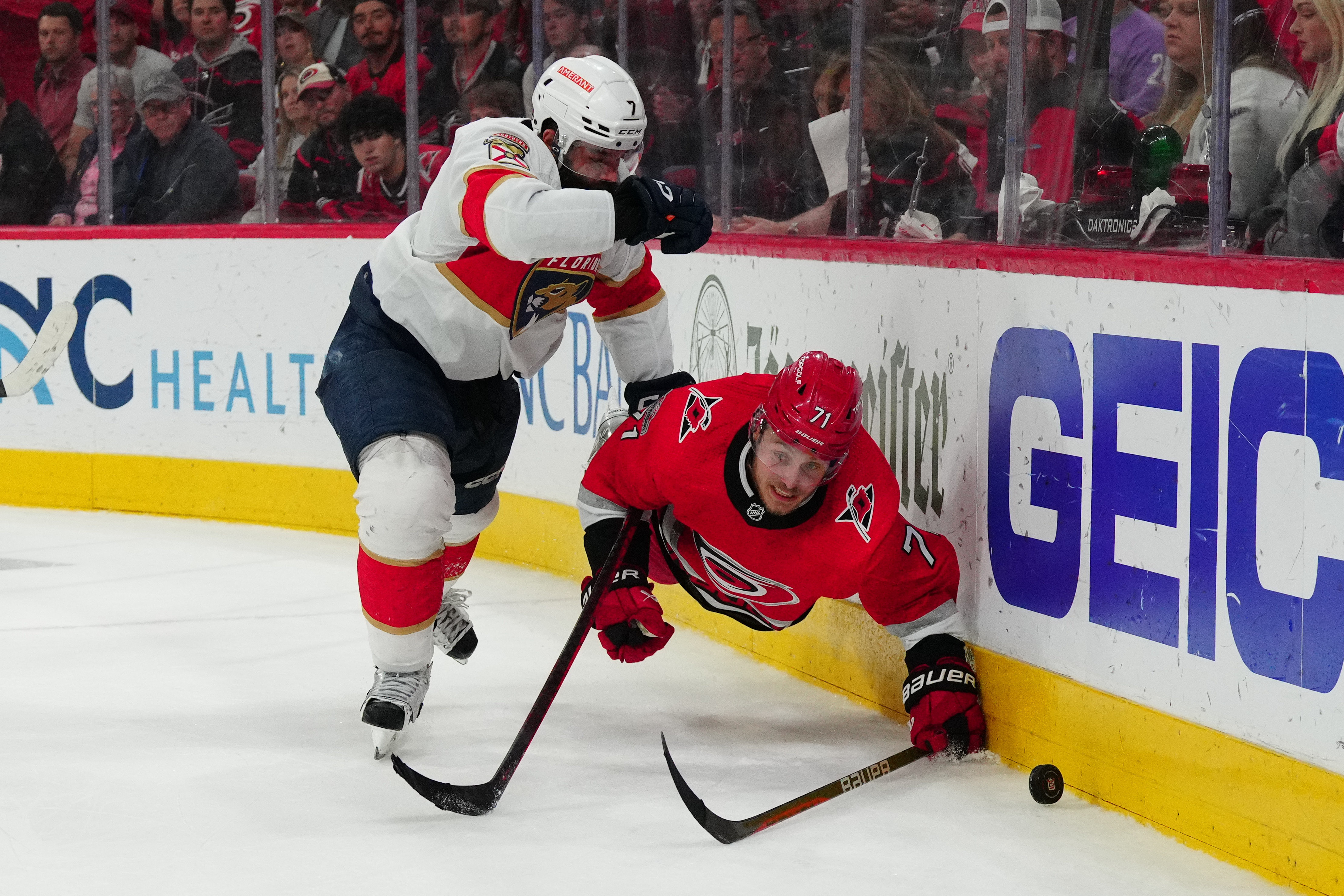 Florida Panthers vs Carolina Hurricanes 4/24/21 HFC Warmup Puck