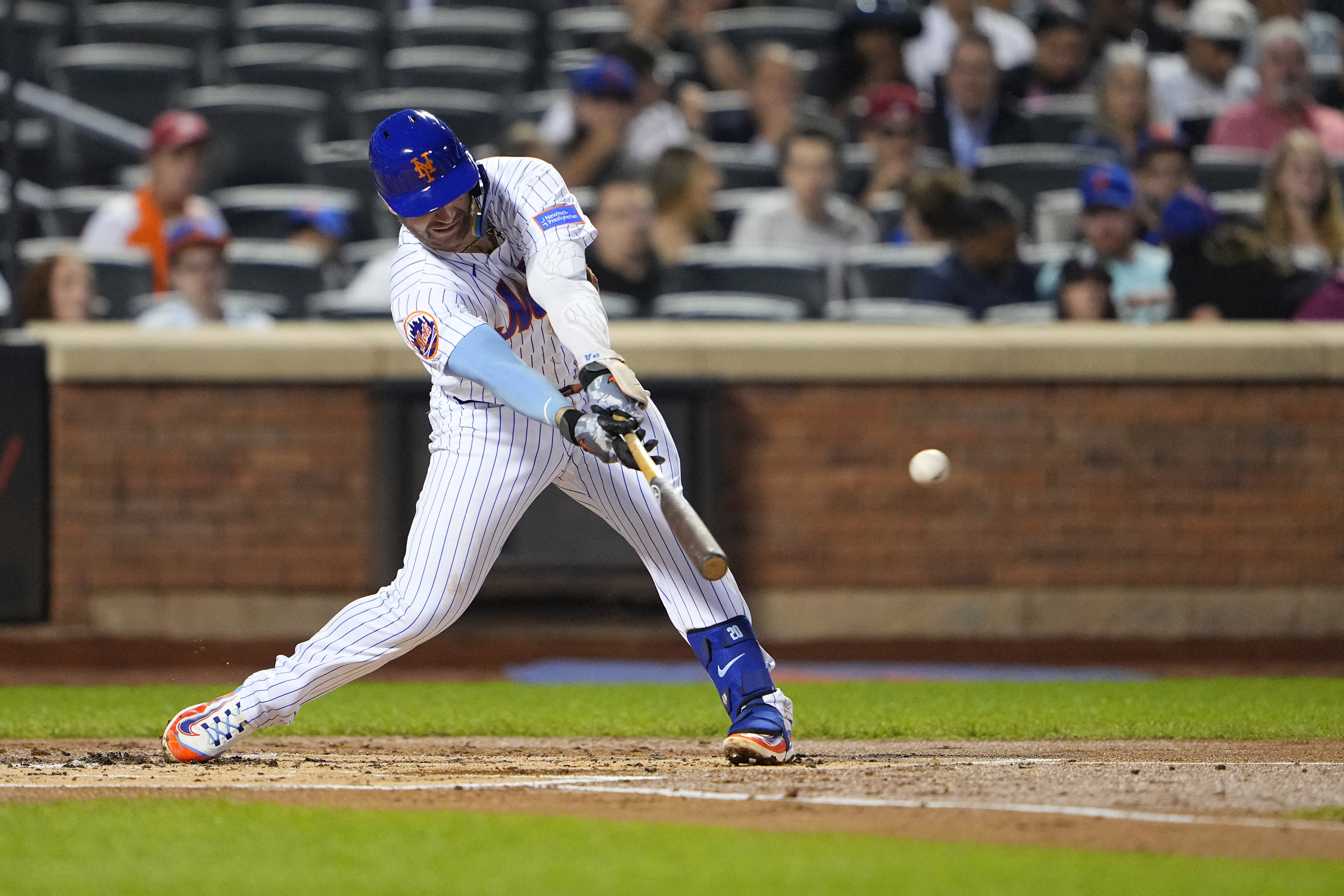 Former Gator Pete Alonso continues record-setting season in New York