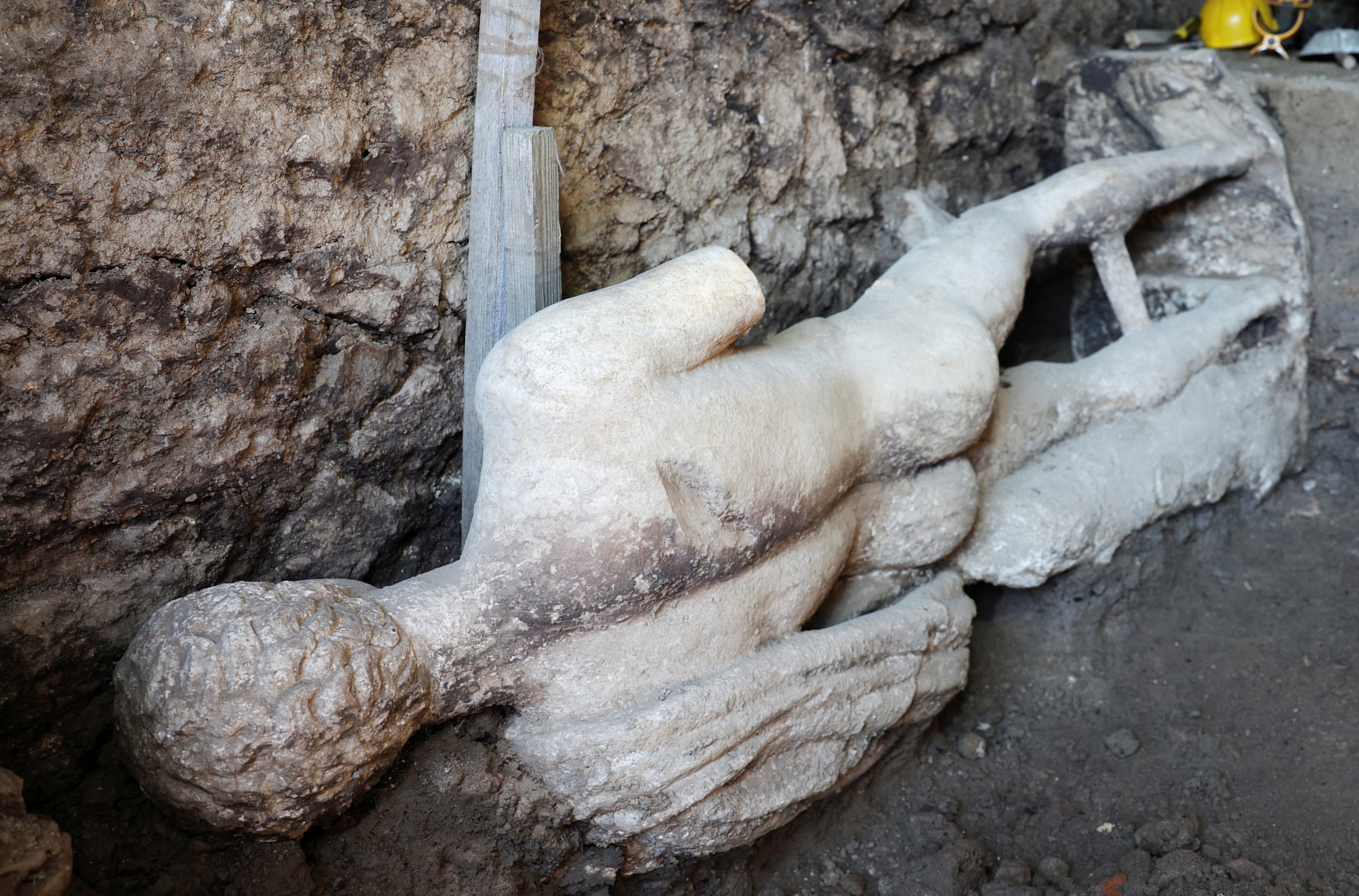 Bulgarian archaeologists find marble god in ancient Roman sewers