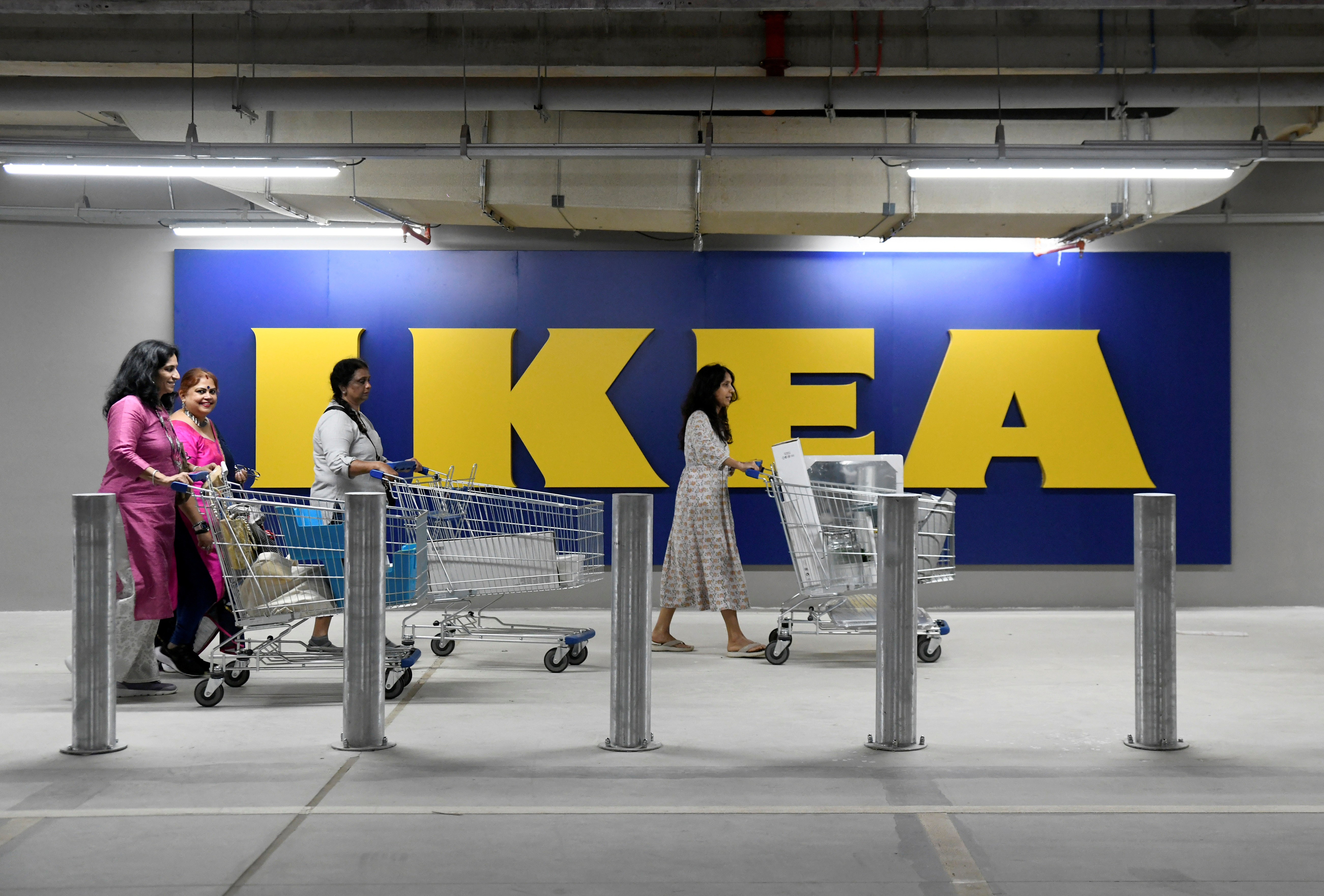 Analist Gezicht omhoog Caroline IKEA's restaurants have more than halved food waste since 2017 | Reuters