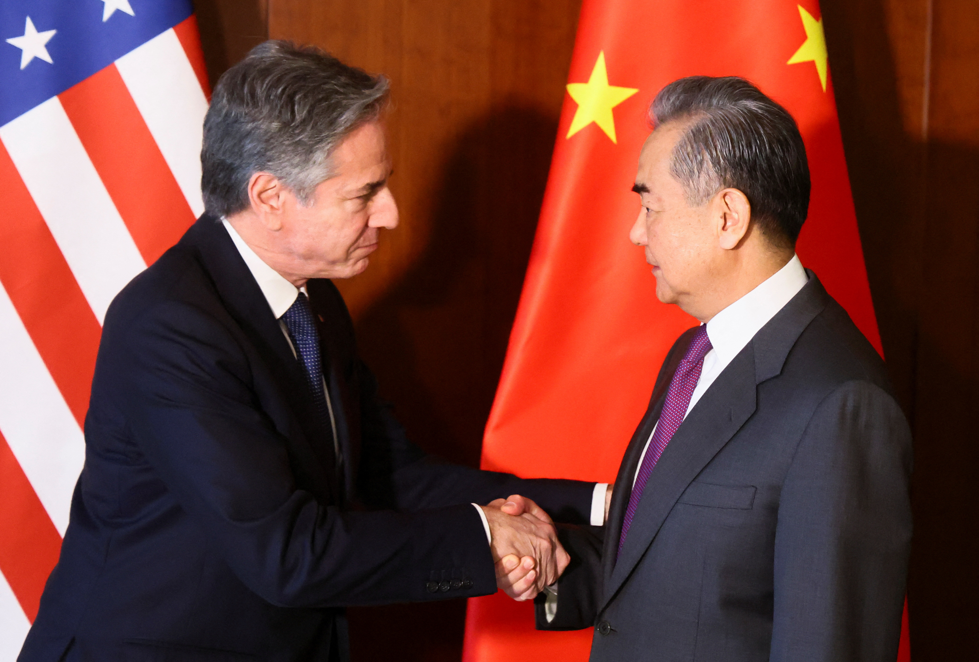 米中外相がミュンヘンで会談、「建設的な」協議と中国外務省 - ロイター (Reuters Japan)