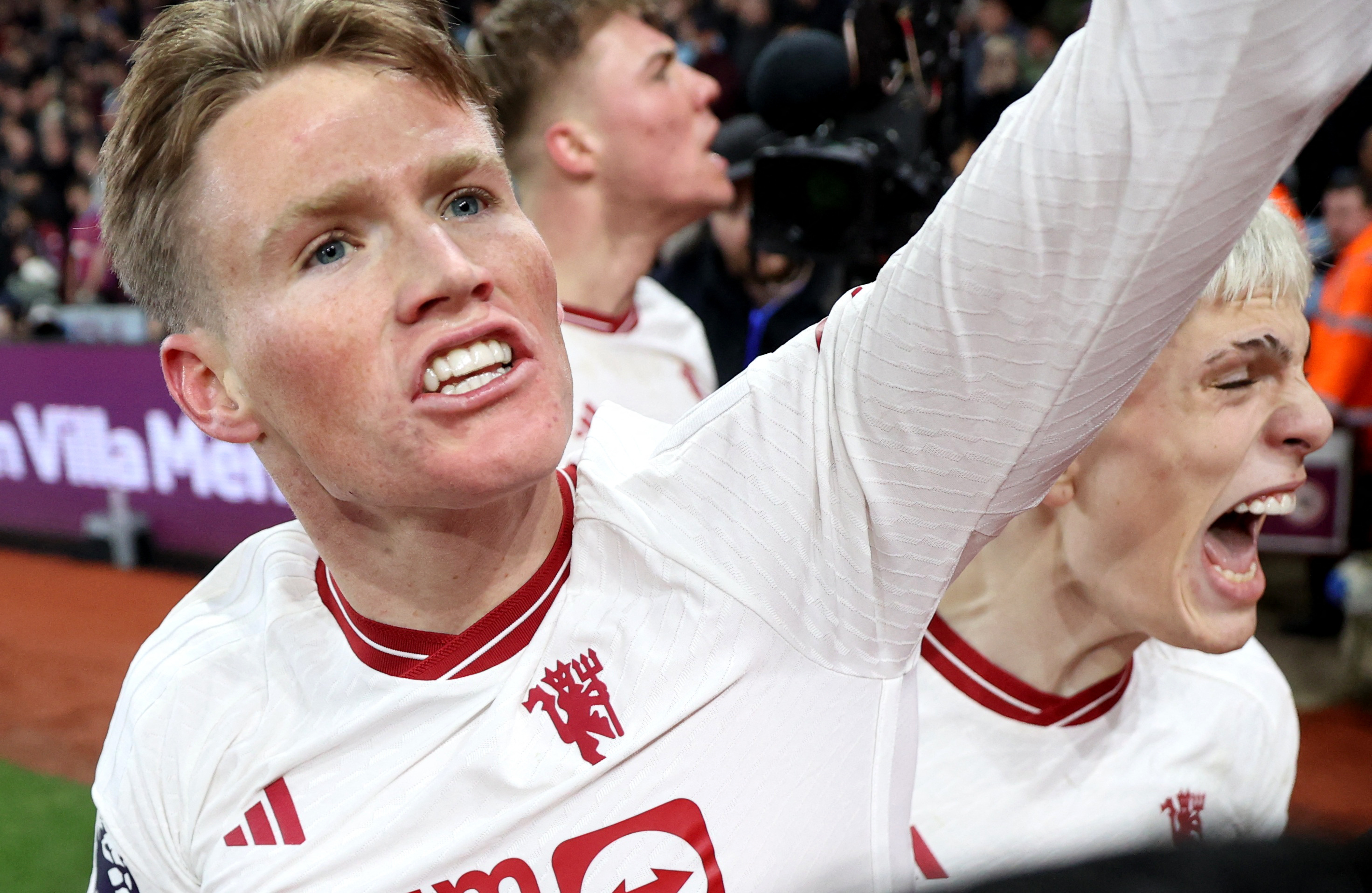 McTominay Nets Late Winner To Lift Manchester United To 2 1 Win At mctominay-nets-late-winner-to-lift-manchester-united-to-2-1-win-at