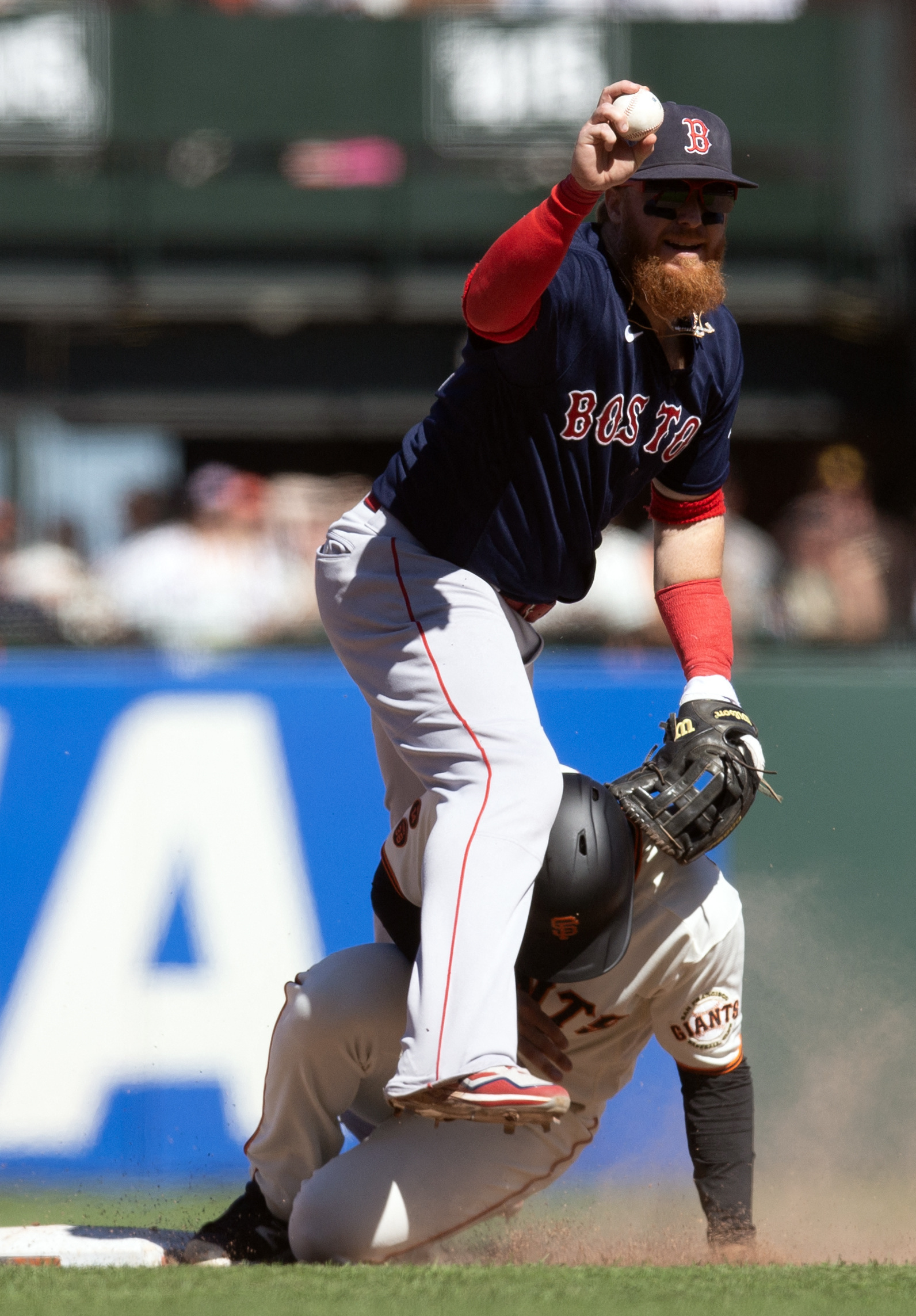 Joc Pederson's 11th-inning single lifts San Francisco Giants past Boston  Red Sox 4-3 - ABC30 Fresno