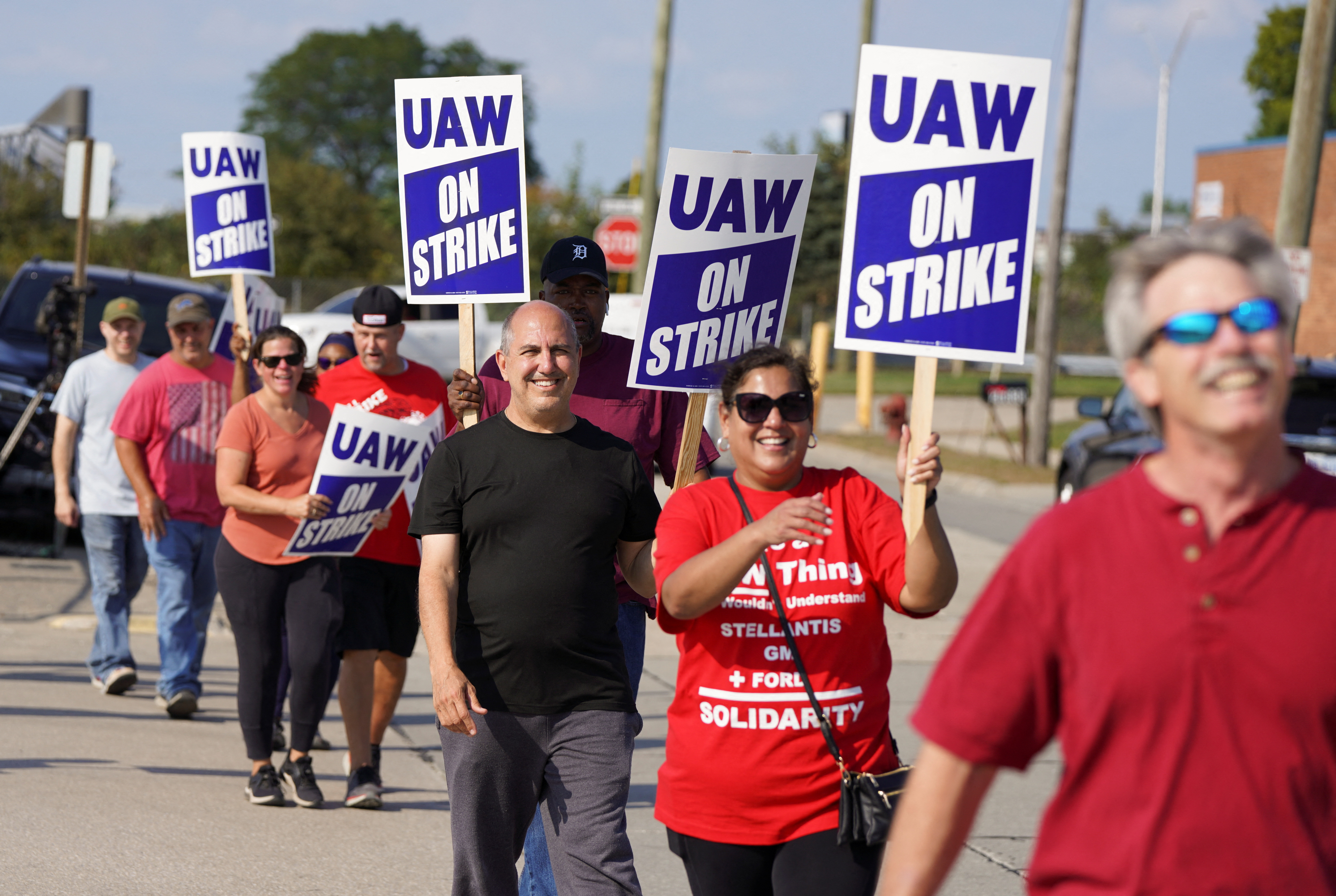 La huelga del UAW continúa en Center Line, Michigan