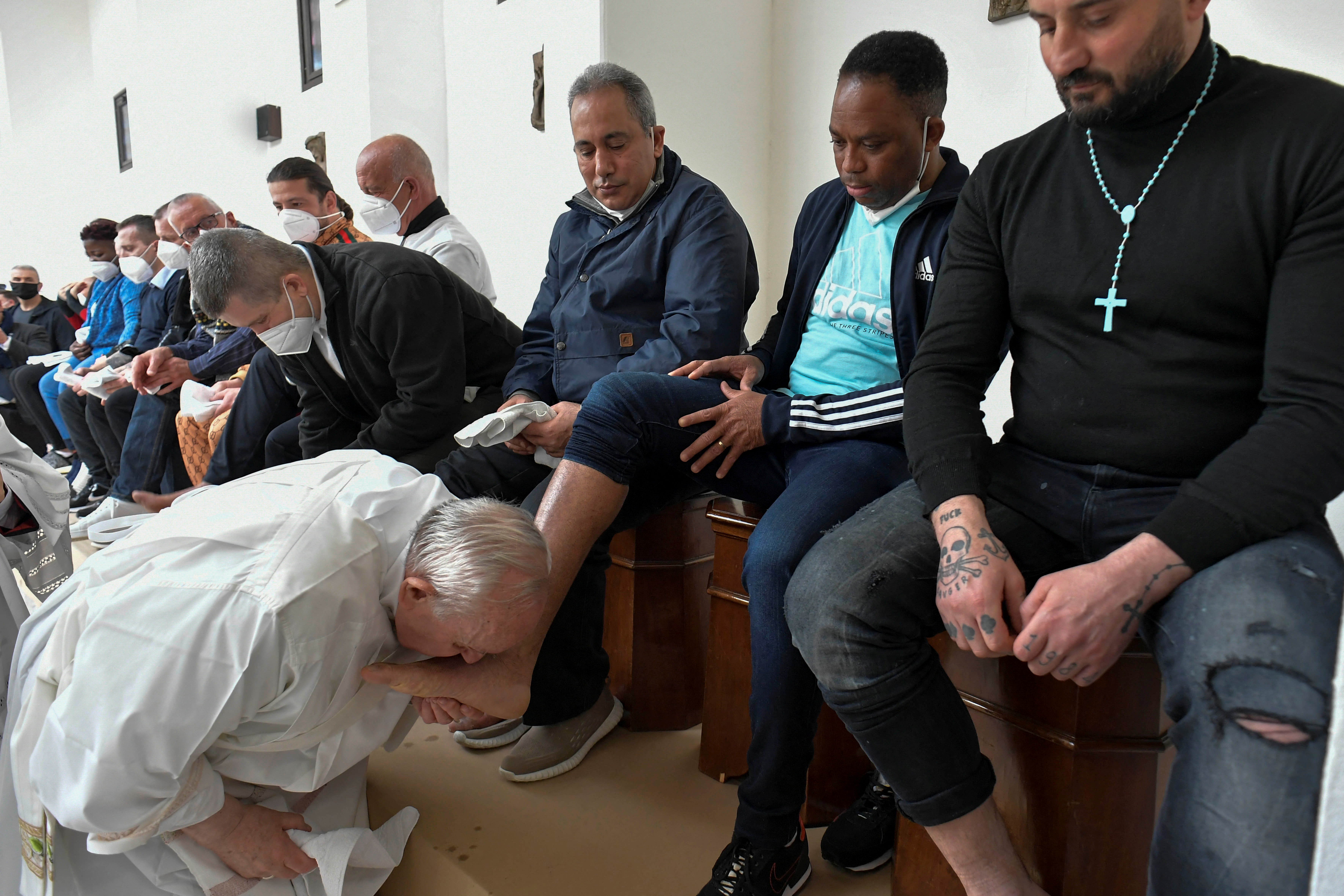 Pope visits prison at Civitavecchia and washes the feet of twelve inmates in traditional Easter ritual