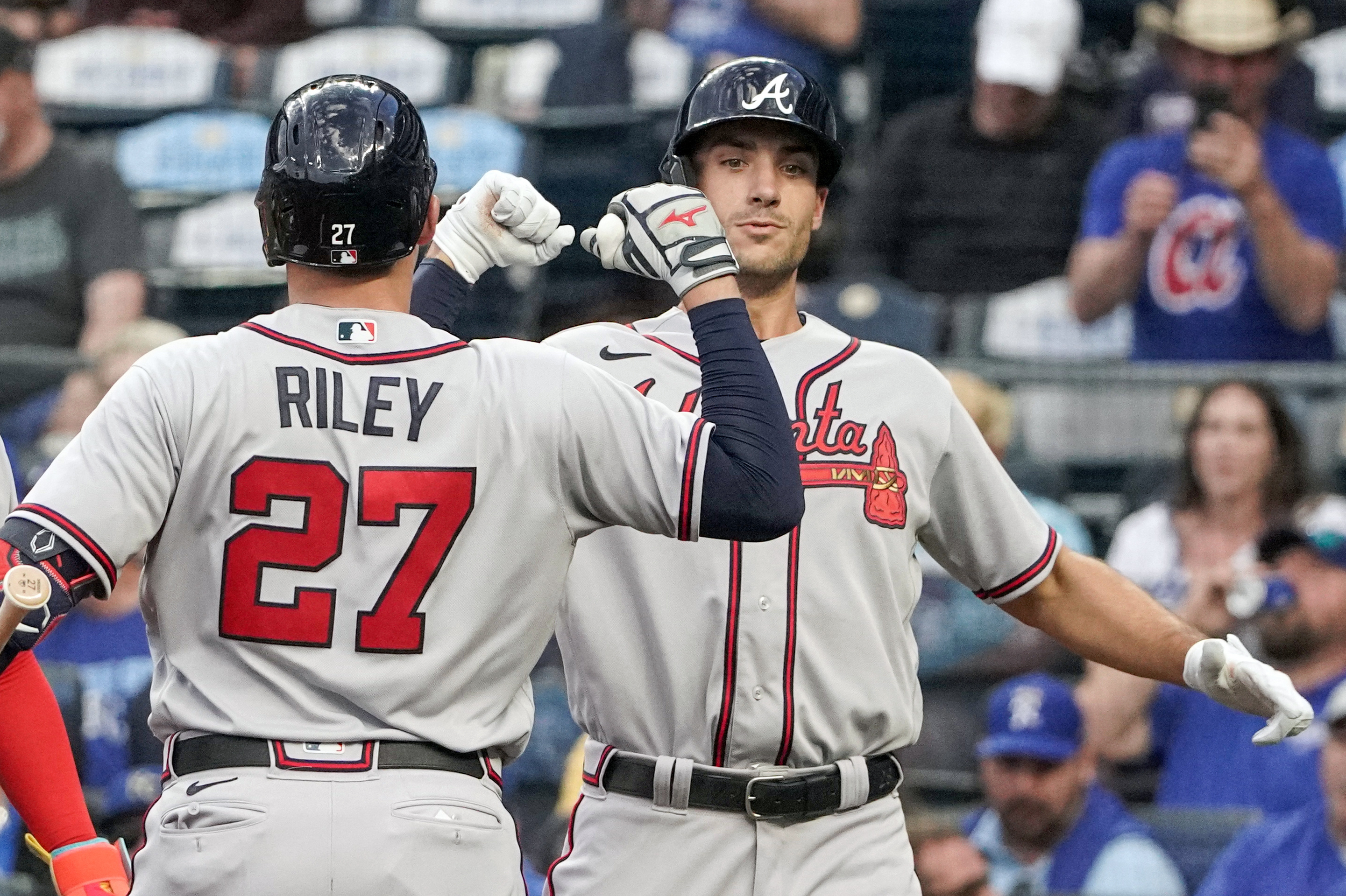 Braves slug five home runs to sink Royals | Reuters