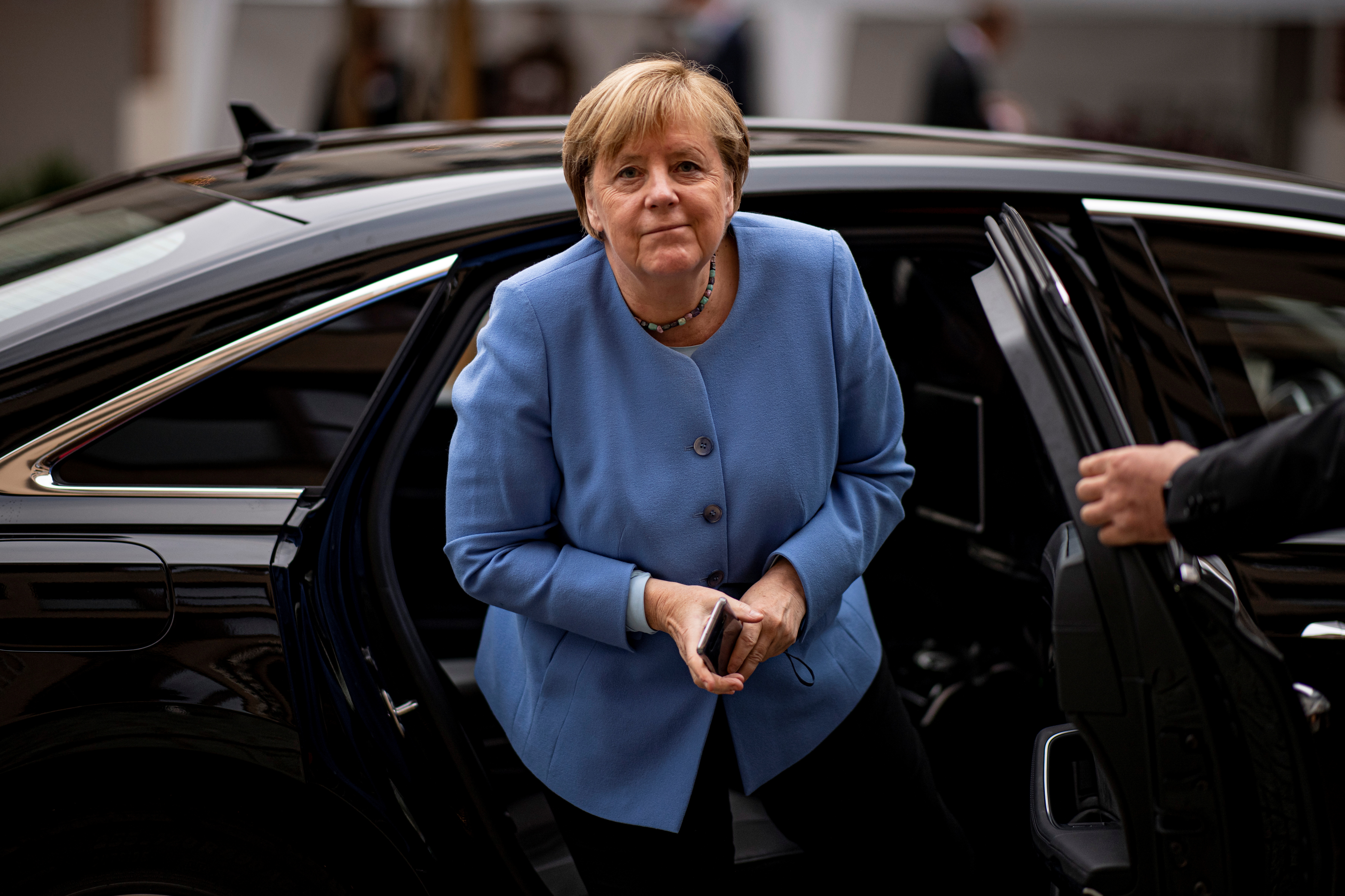 Am 27. September 2021 traf Bundeskanzlerin Angela Merkel zum Jahresempfang von St. Michael durch die deutschen Bischöfe in Berlin ein.  Von Fatian Somer / Pool REUTERS