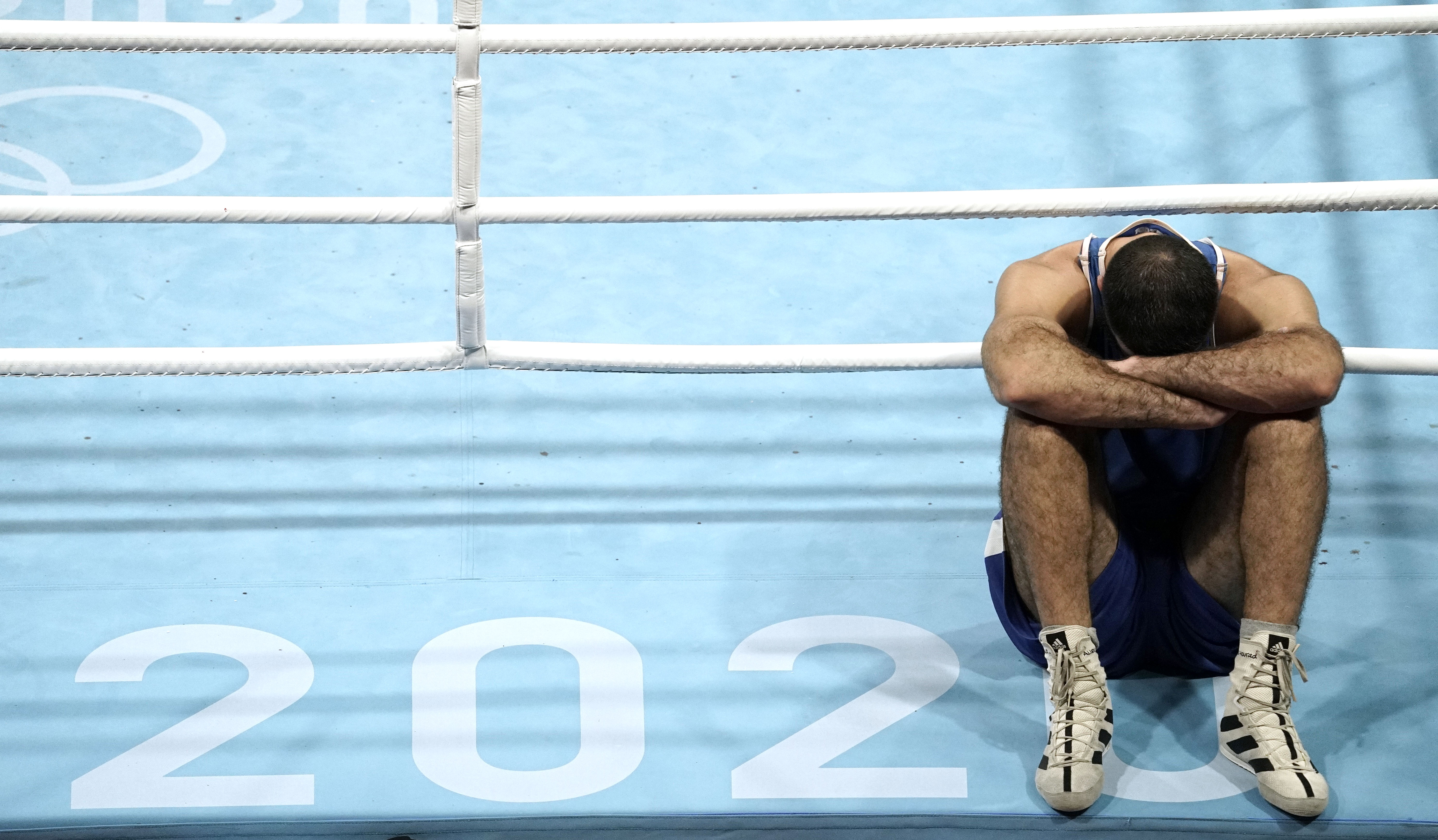 Olympics Boxing France S Aliev Protests With Sit In After Disqualification Reuters
