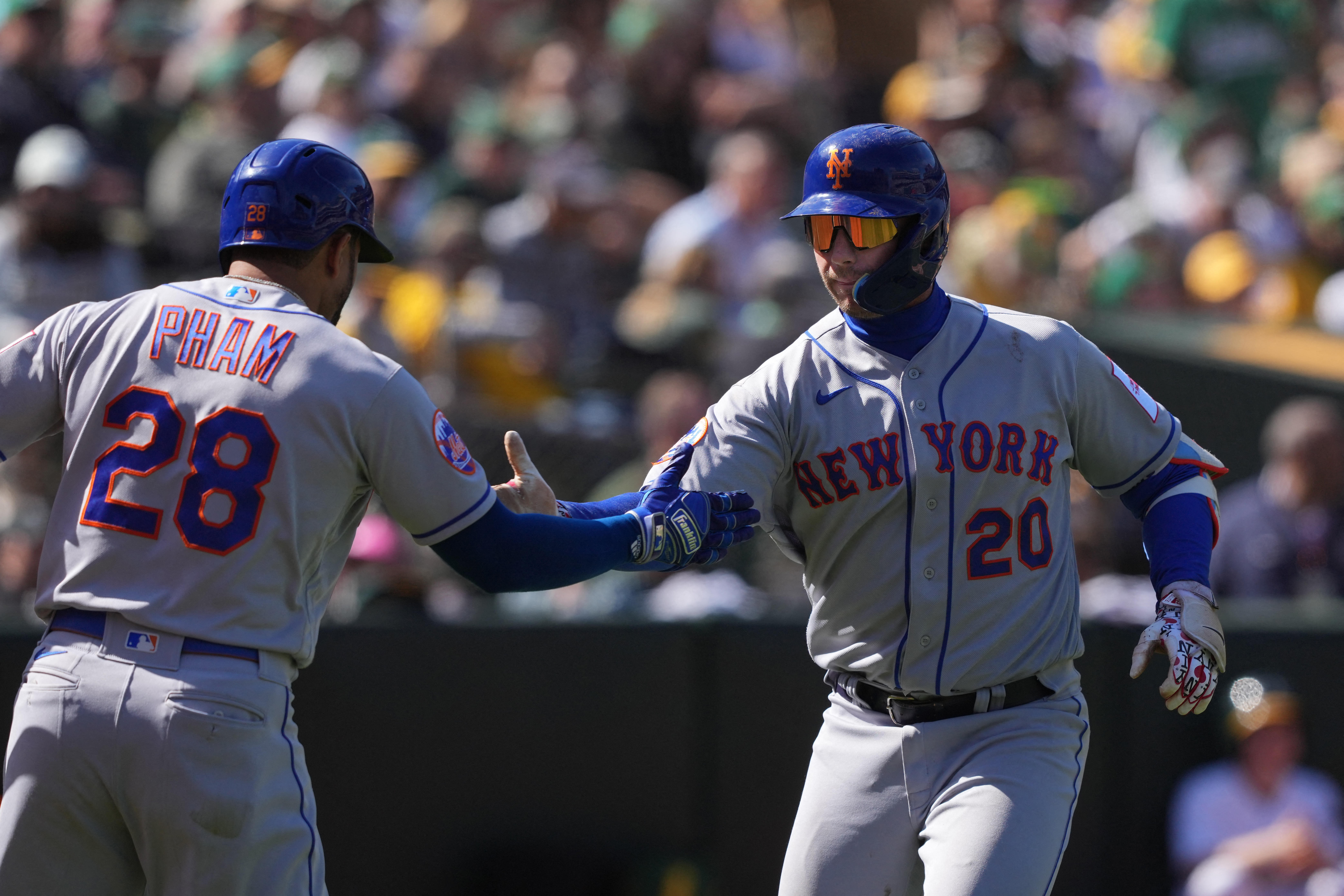 Escobar, Peterson lead Mets past Rangers 4-3