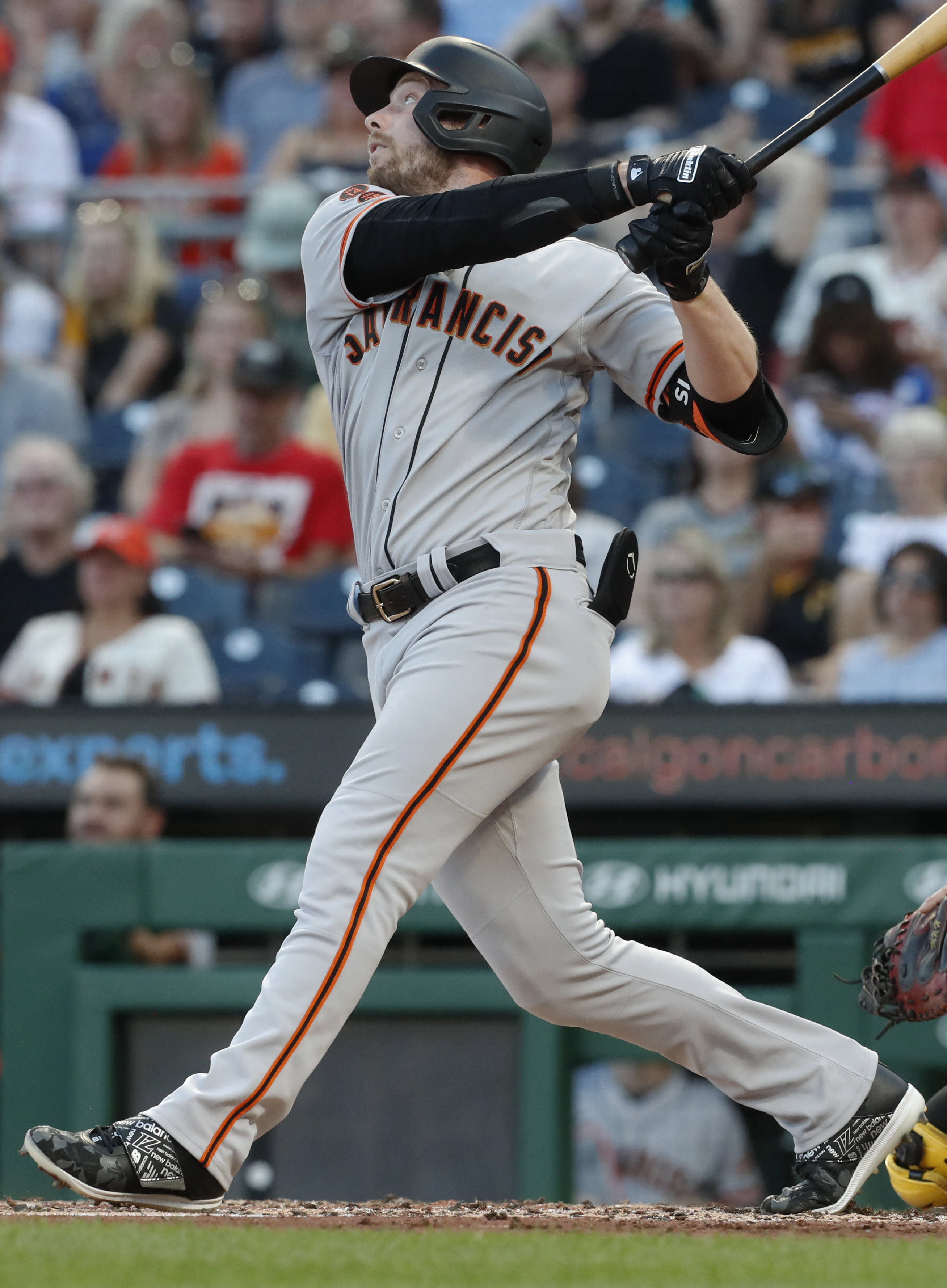 Giants beat Pirates 4-3 on Barmes' error in 9th - The San Diego